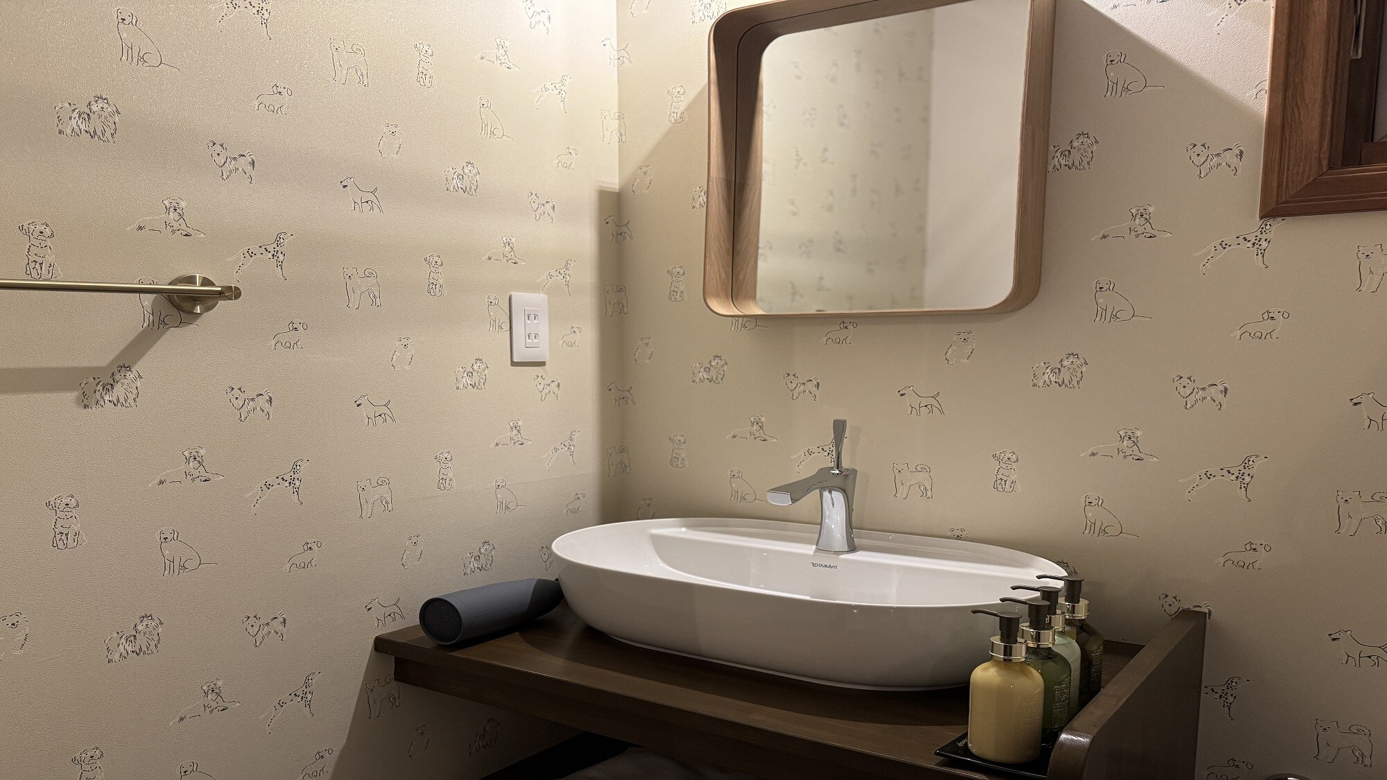 Bathroom (2 bedrooms)