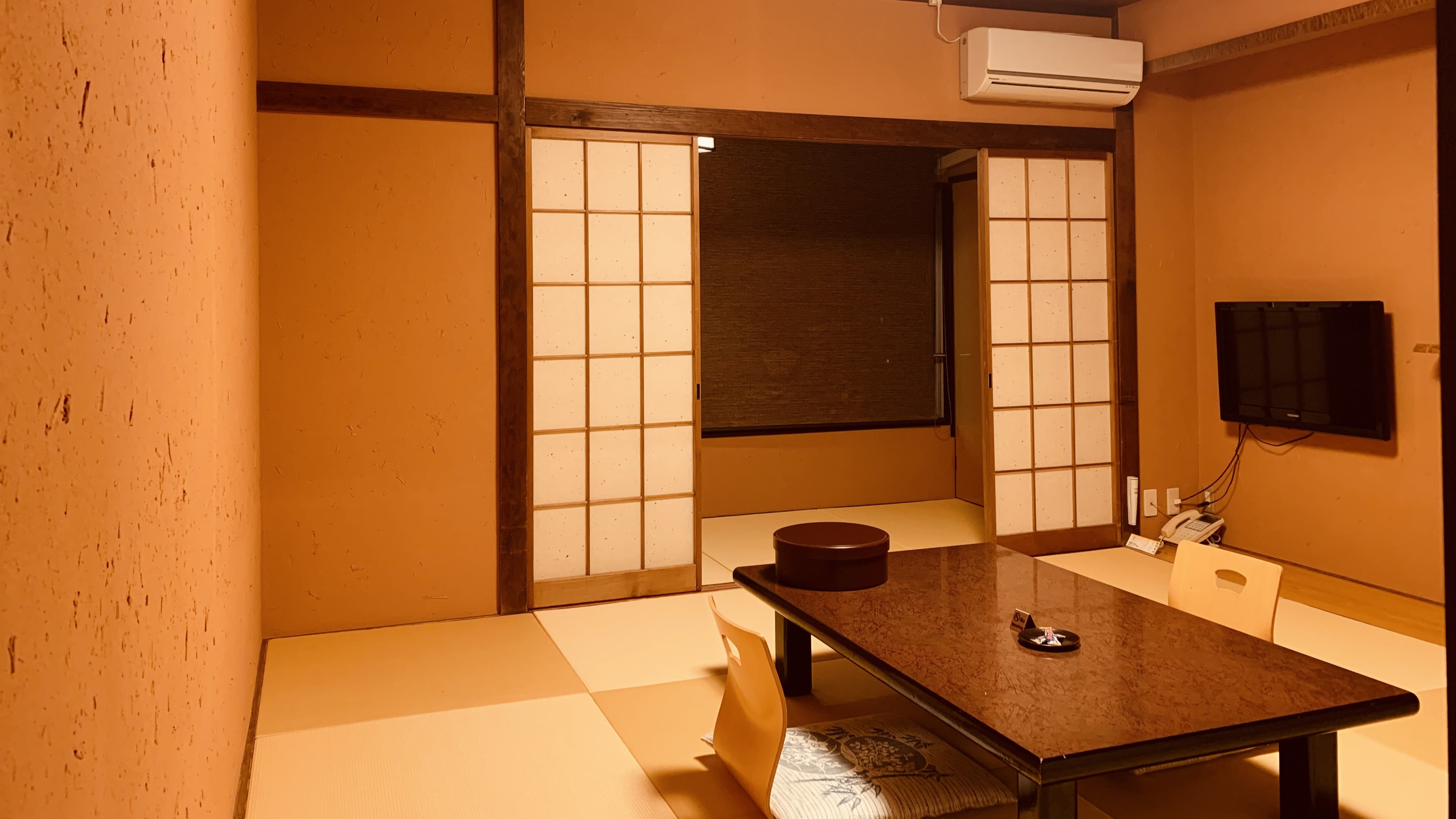 An example of an 8-tatami Japanese-style room