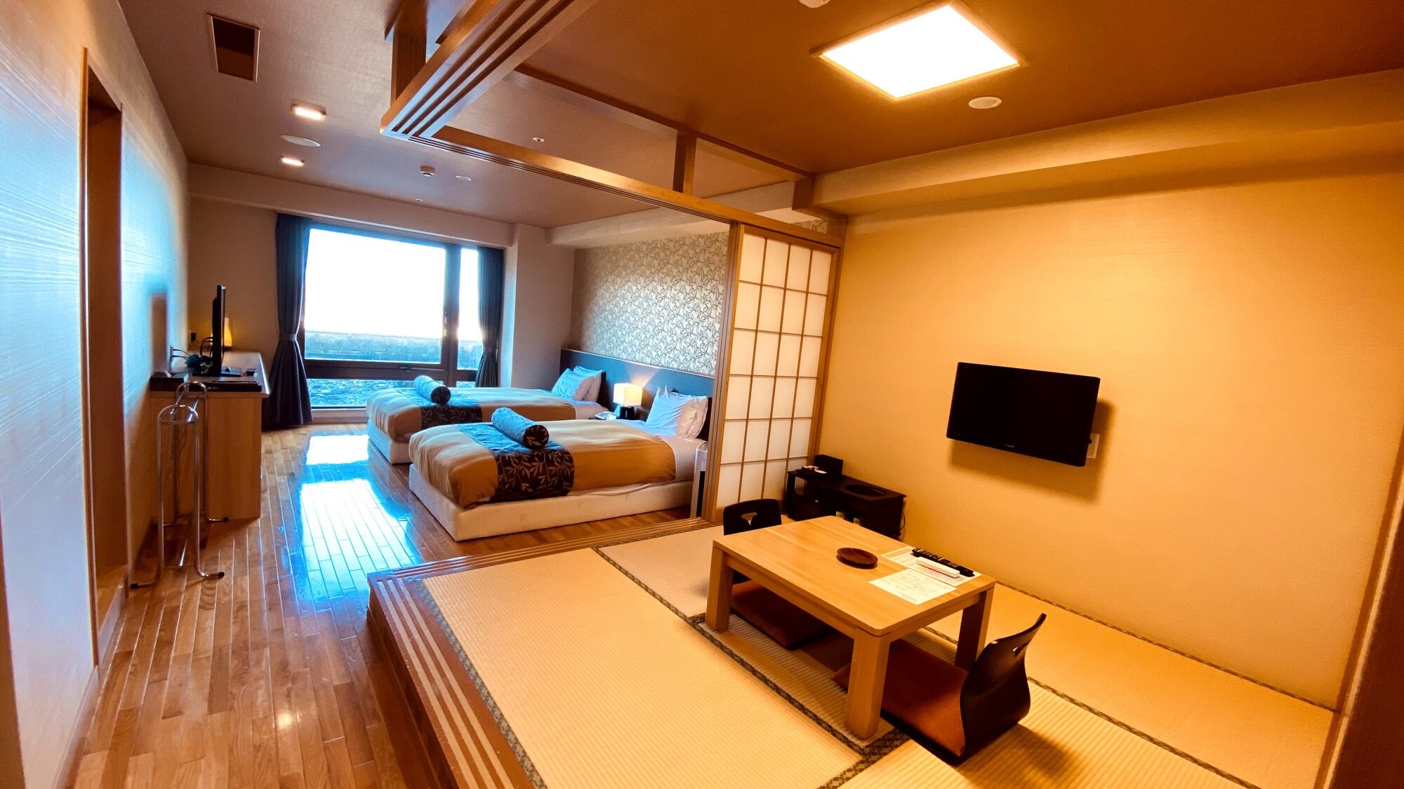 [Mulan/Kanji/Kara]: Twin room + 4.5 tatami Japanese-style room