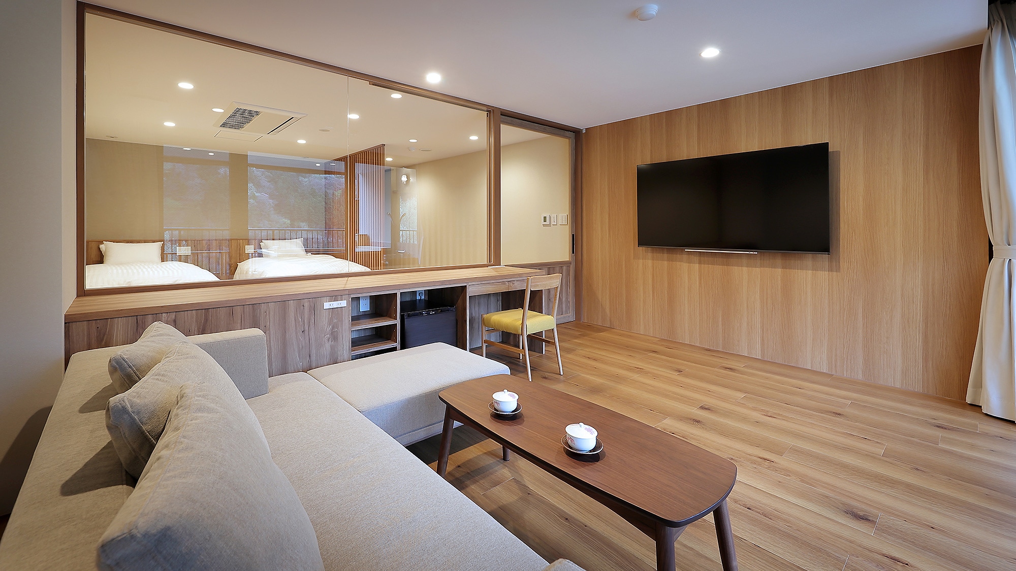 [OPEN in May 4th year of Reiwa] Western-style special room with open-air bath "Zelkova room"