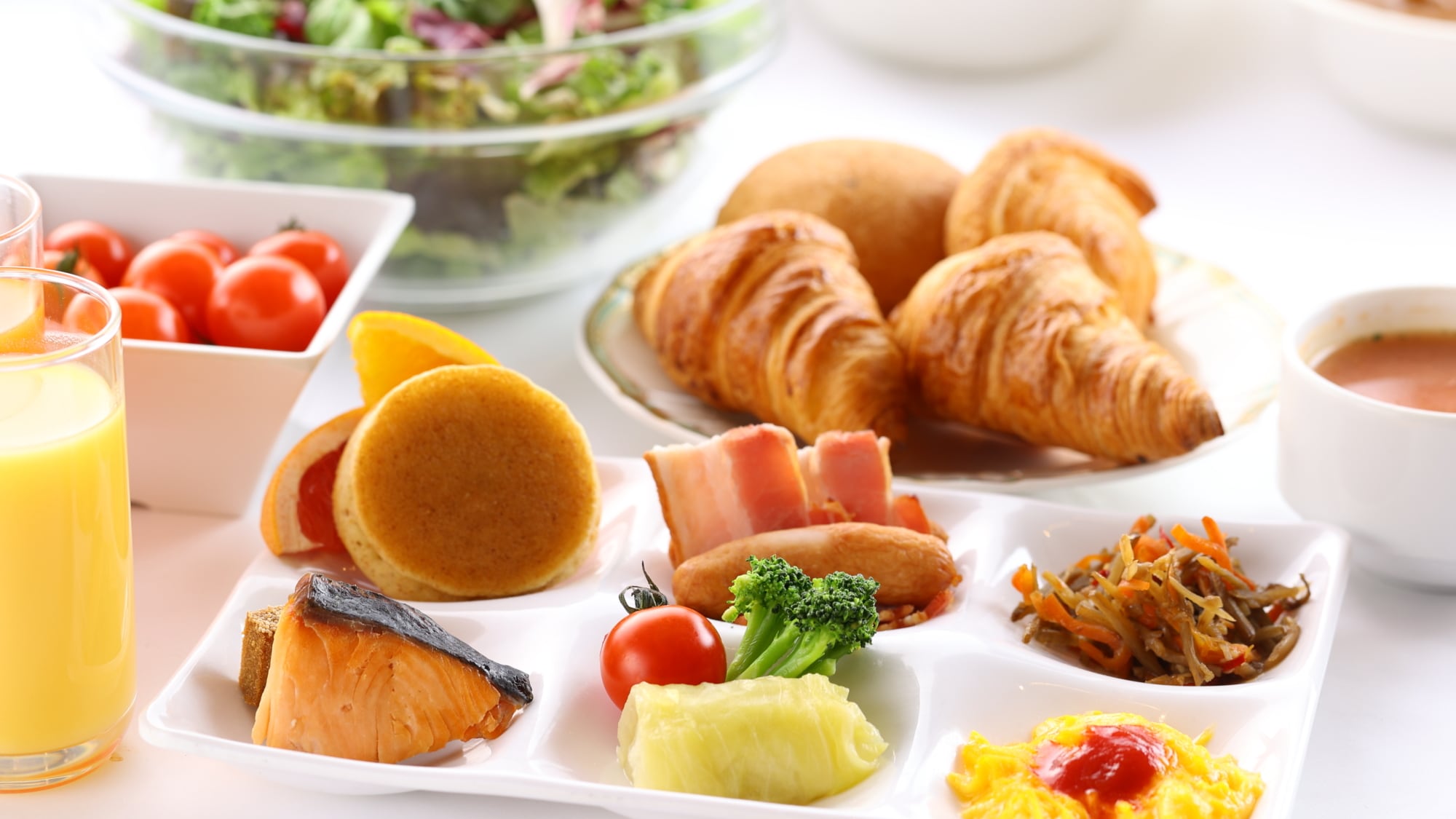 Breakfast buffet - choose your favorite dishes