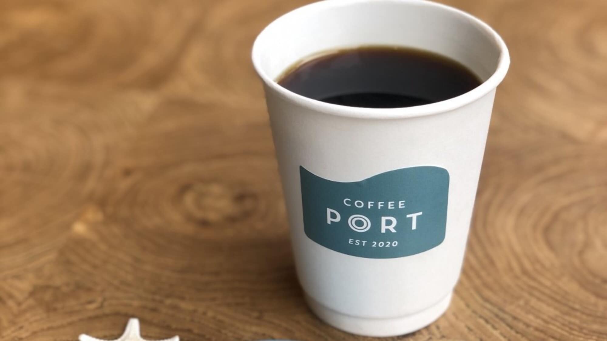 A coffee stand is now open on the first floor! Enjoy specialty coffee delivered from Ashiyahama, Kobe.