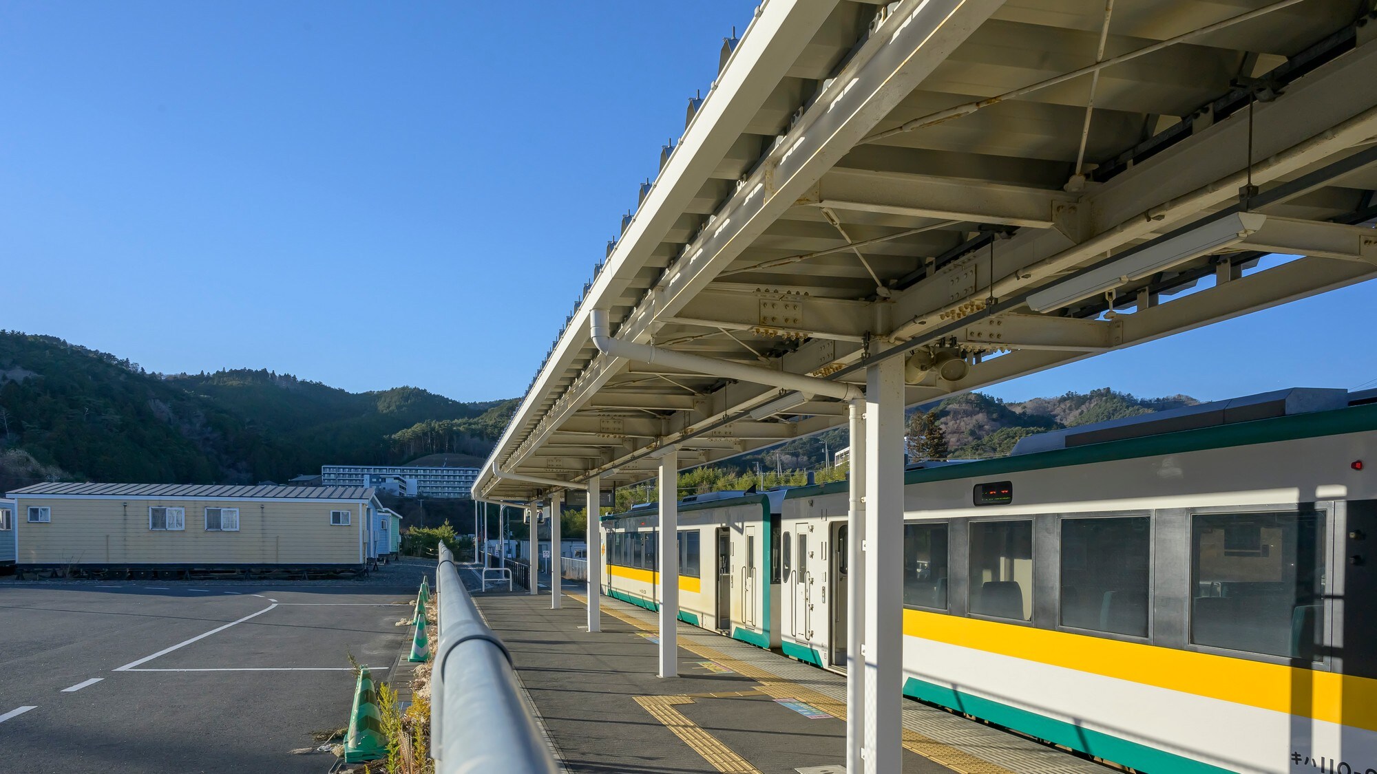 ☆ 3 minutes walk from Onagawa Station. Children will love being able to see the trains from the premises.