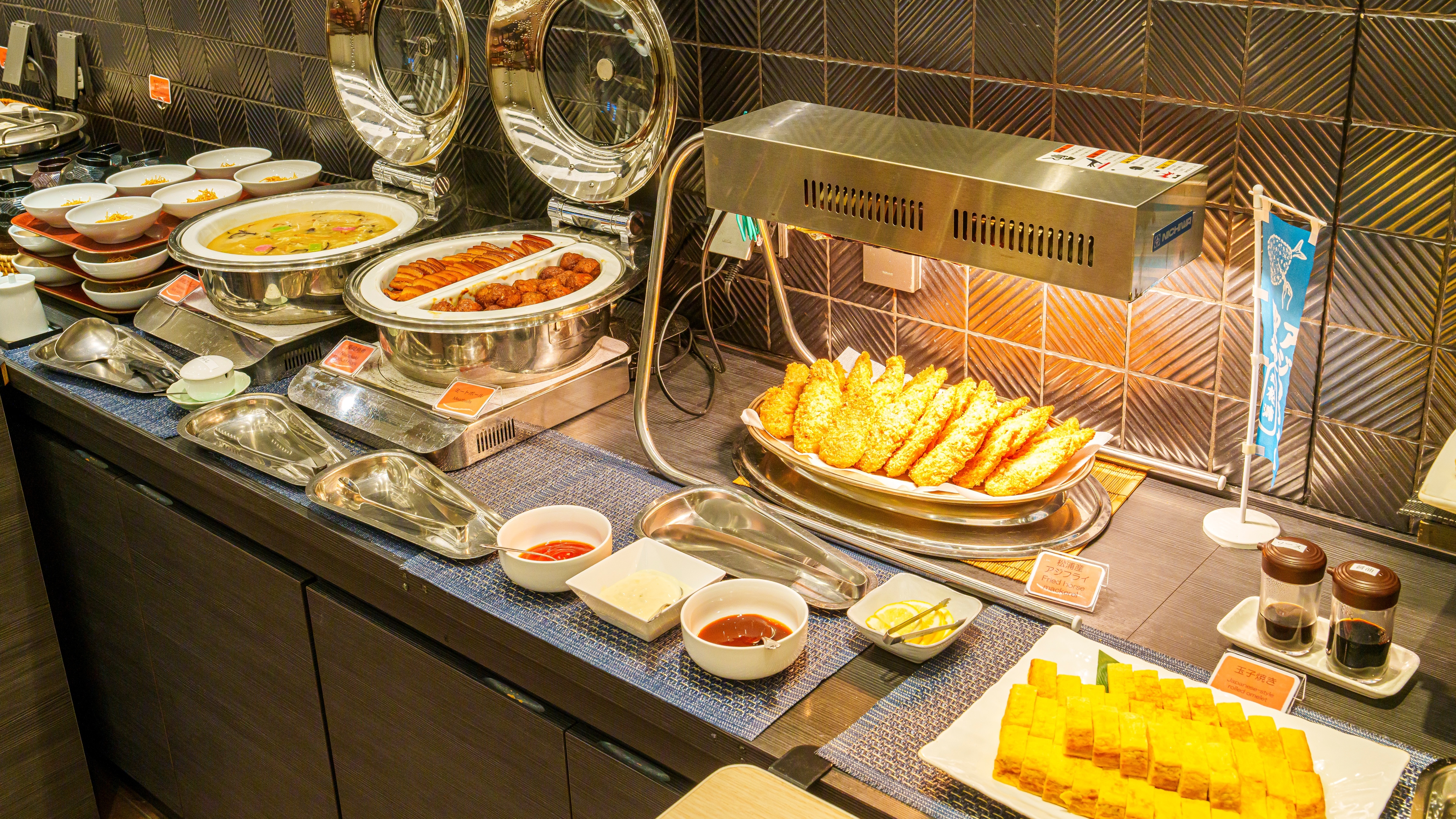 อาหารเช้า: ปลาทูทอด