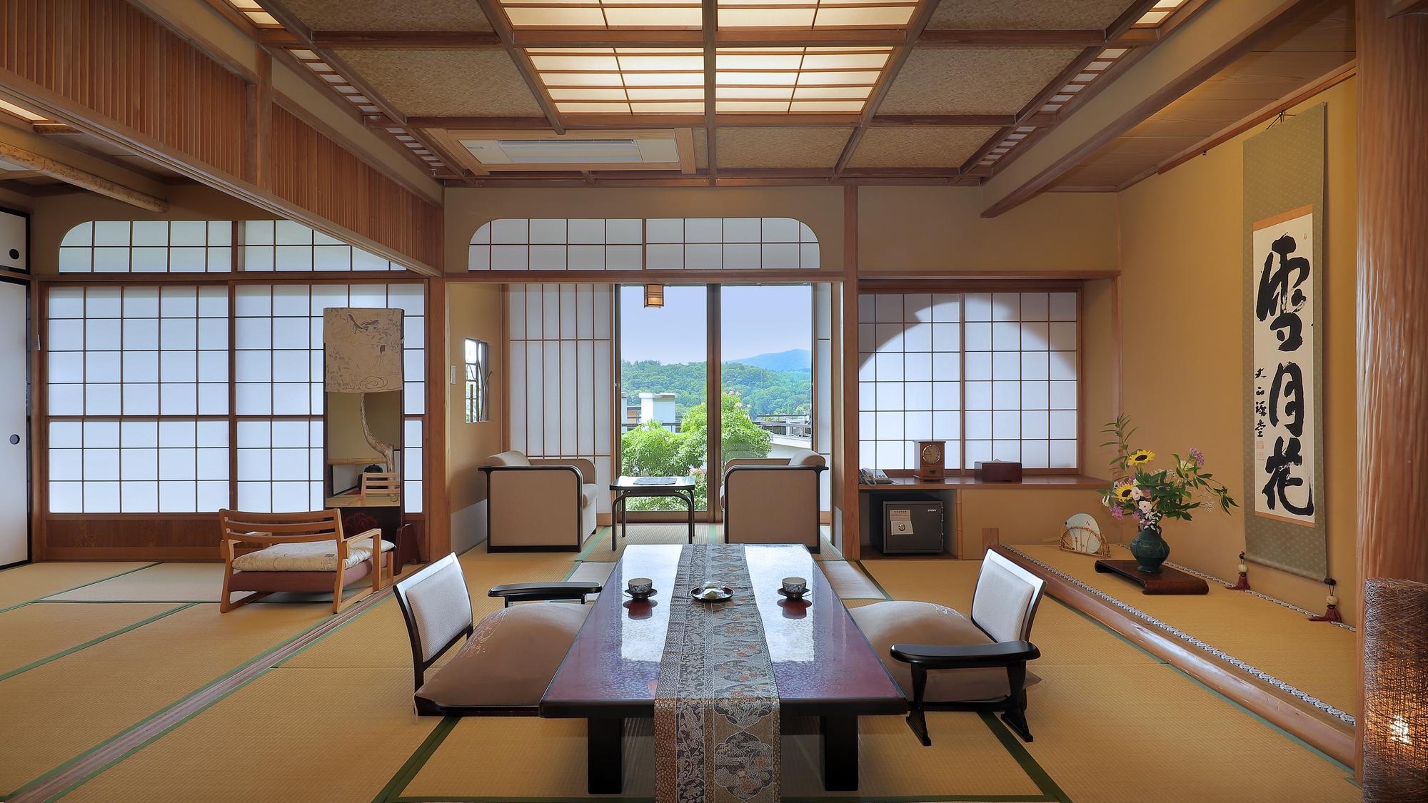 [With free-flowing hot spring] Sukiya-style detached house (renovated in April 2013)