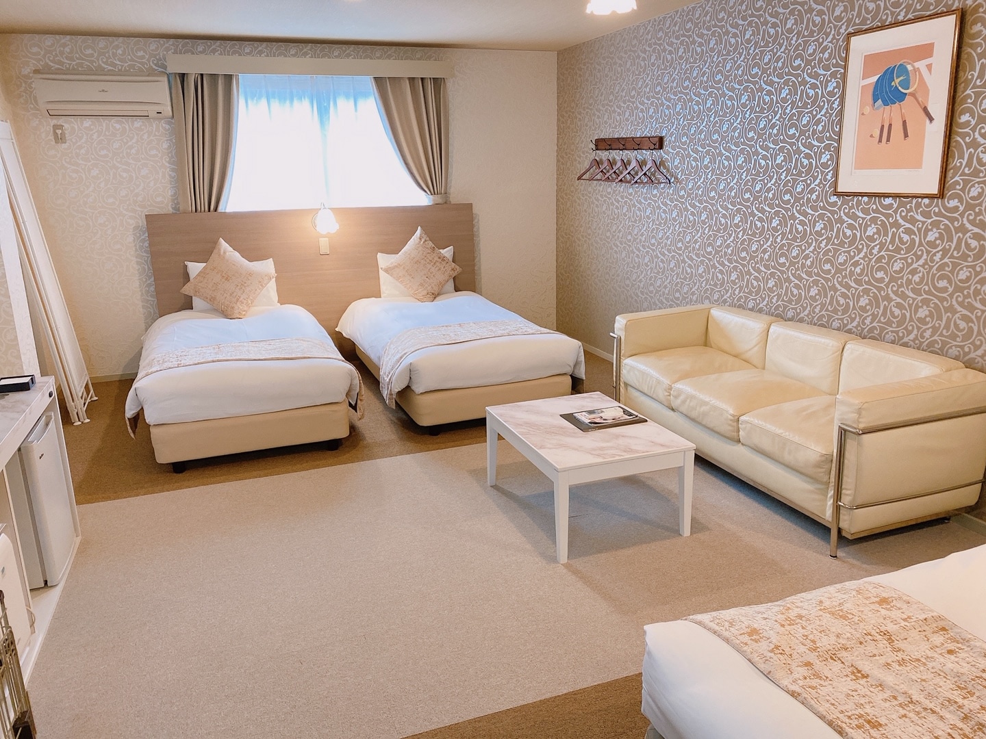 Triple room (Room 101, Room 201)