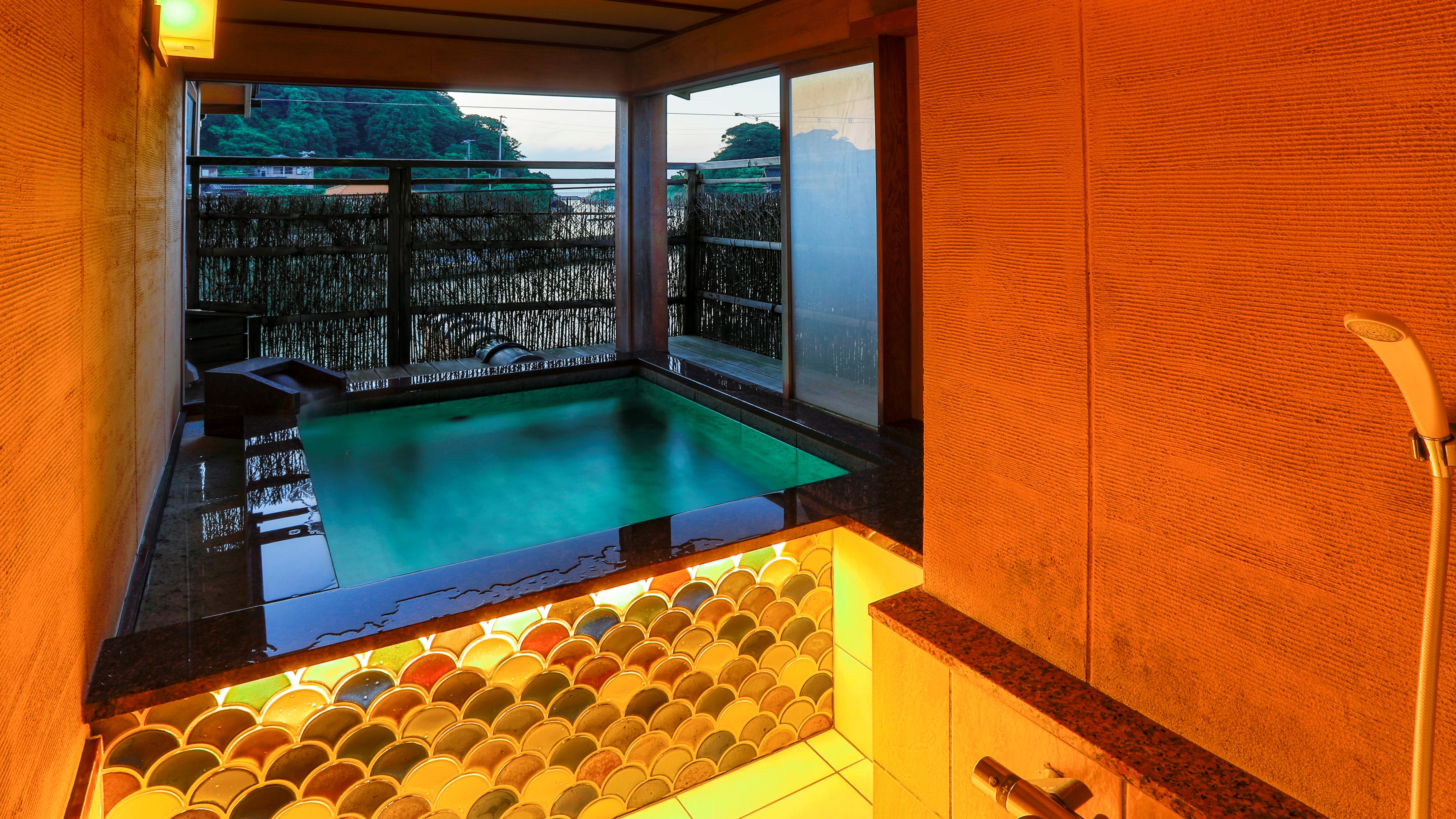 [Chartered bath] A popular private bath where you can relax while feeling the sea breeze.