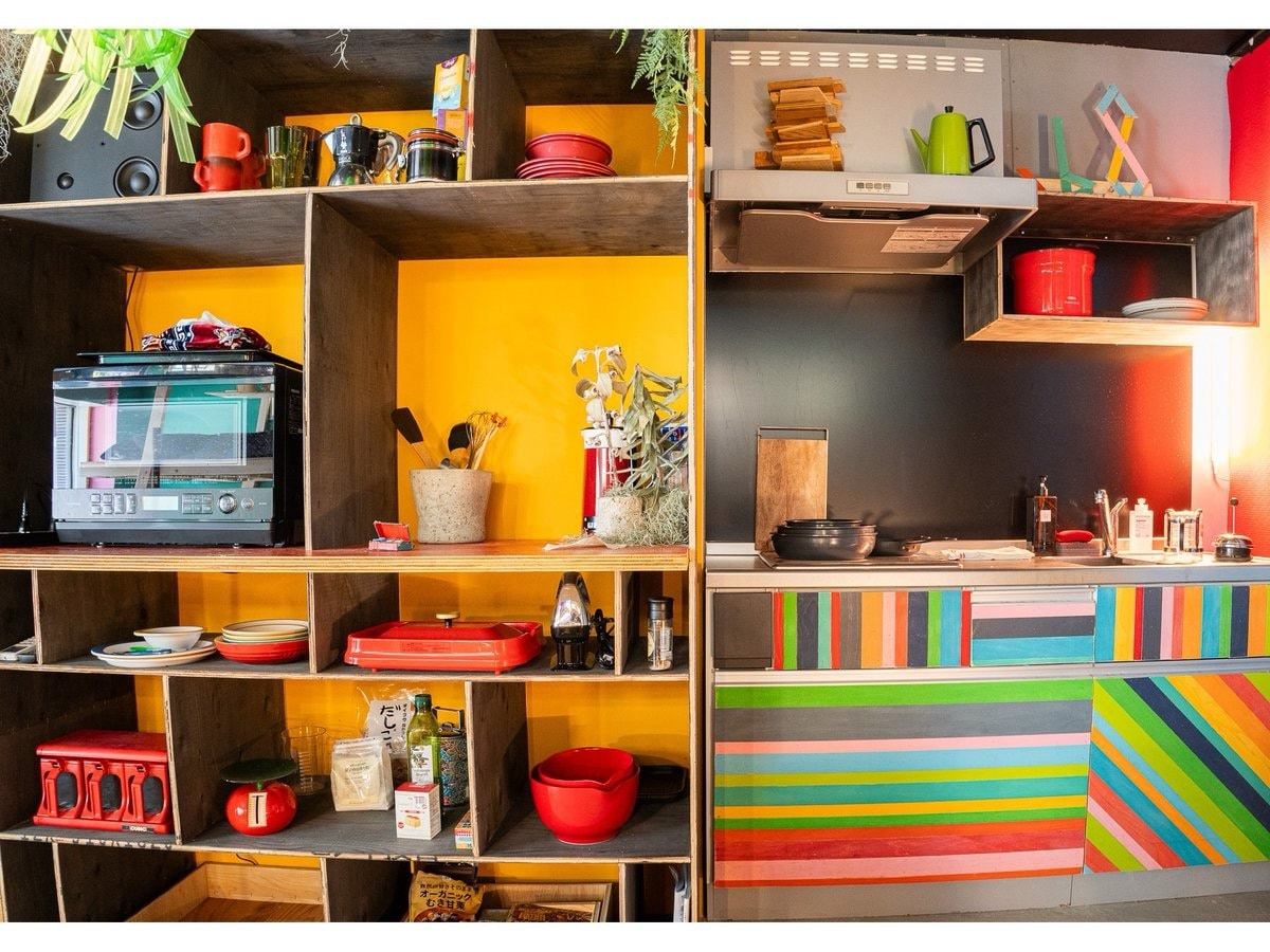 1F Kitchen & Counter that makes cooking fun