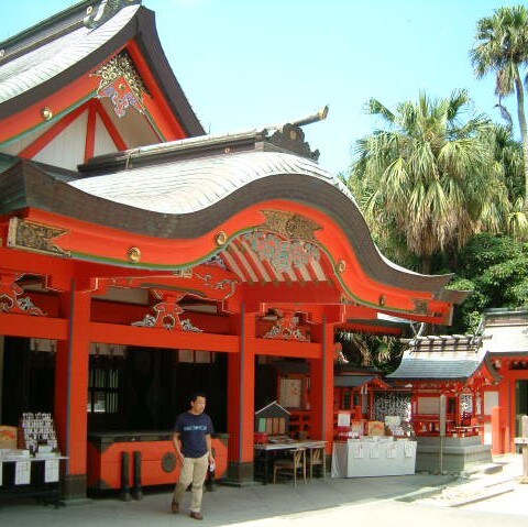 Qingdao Shrine Approximately 30 minutes by car