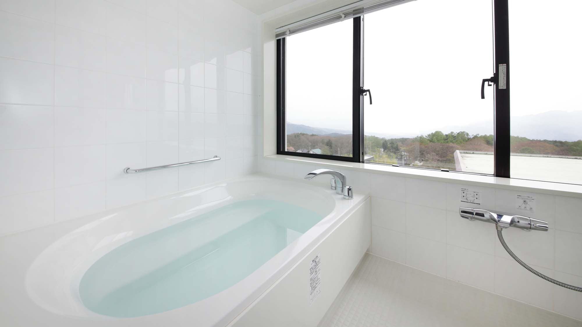 【景觀浴雙床房】唯一的浴池可眺望南阿爾卑斯山脈的景觀浴雙床房
