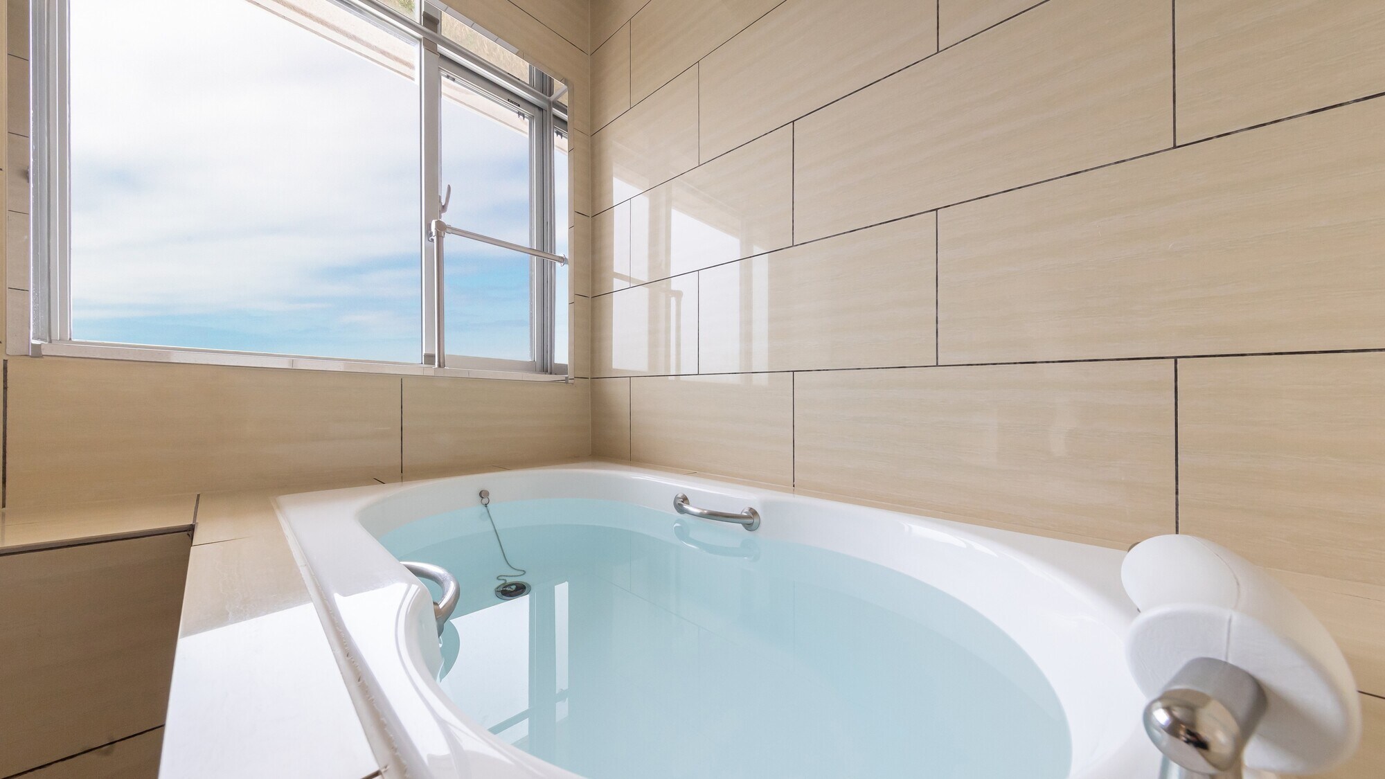 View Bath Deluxe [Guest room observation bath] Overlooking Ise Bay