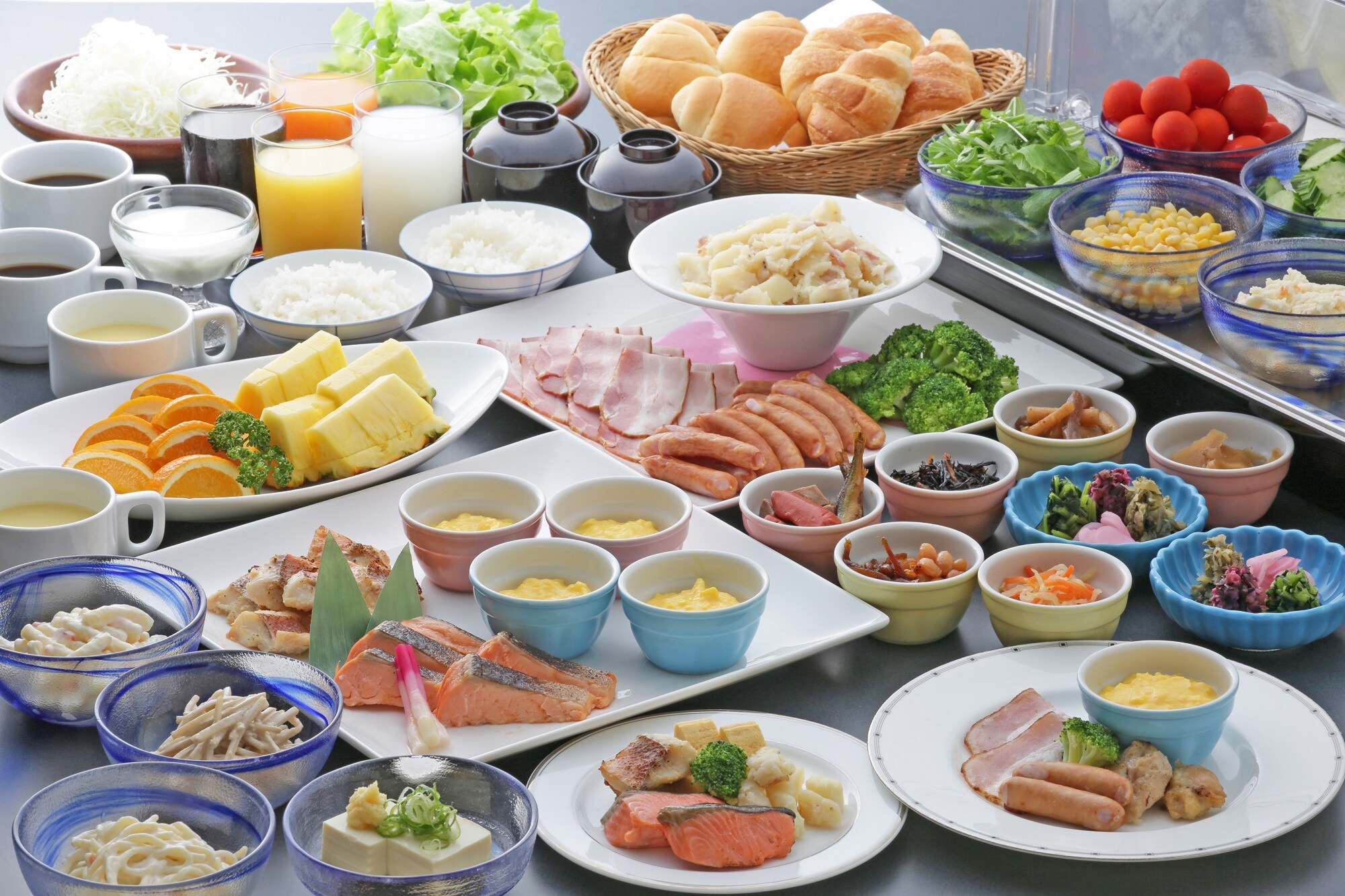 บุฟเฟ่ต์อาหารเช้า (ภาพ)