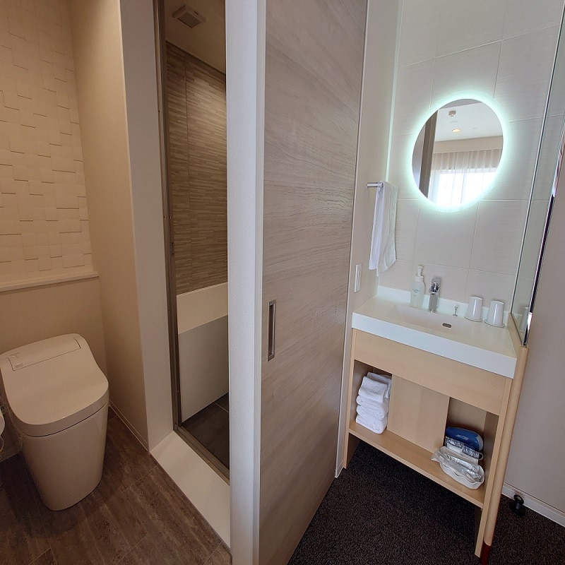 Moderate Twin Bathroom