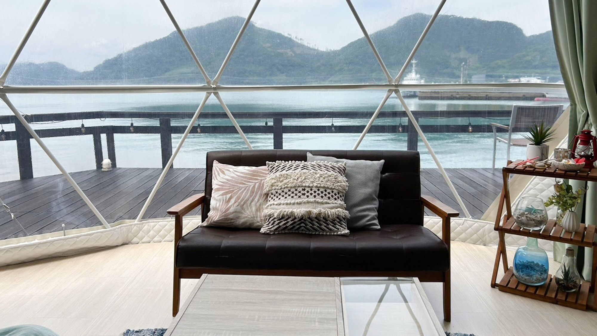 ・【拜倫灣圓頂帳篷】海洋與自然風光盡收眼底。