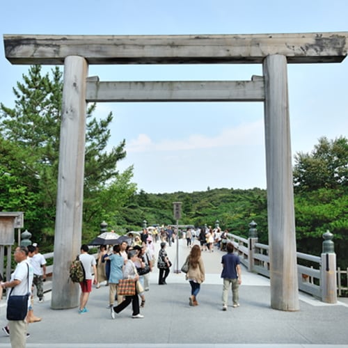 [Ise Shrine] Ise's most famous tourist attraction. 40 minutes by car from the hotel.