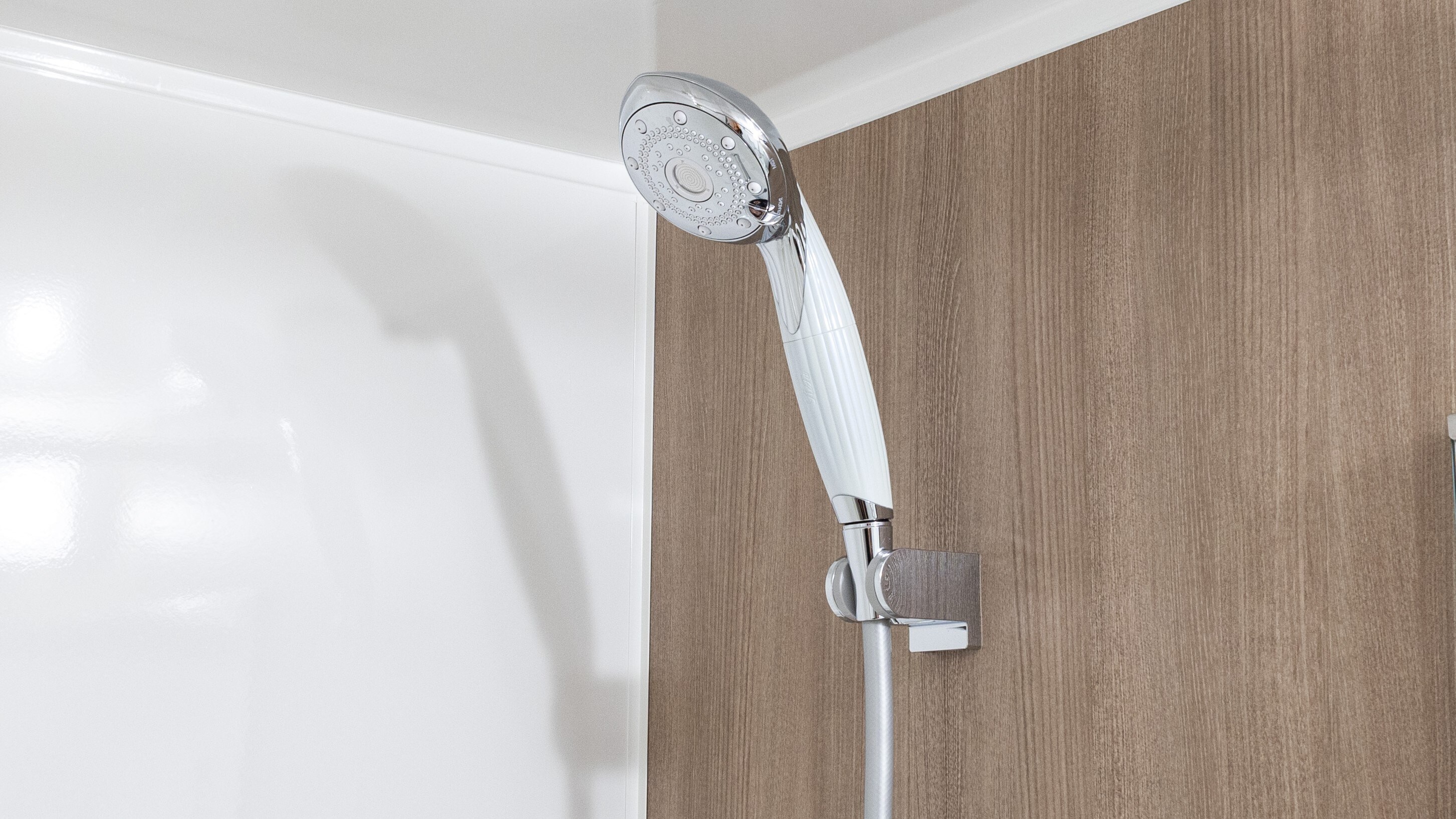 Refa shower head
