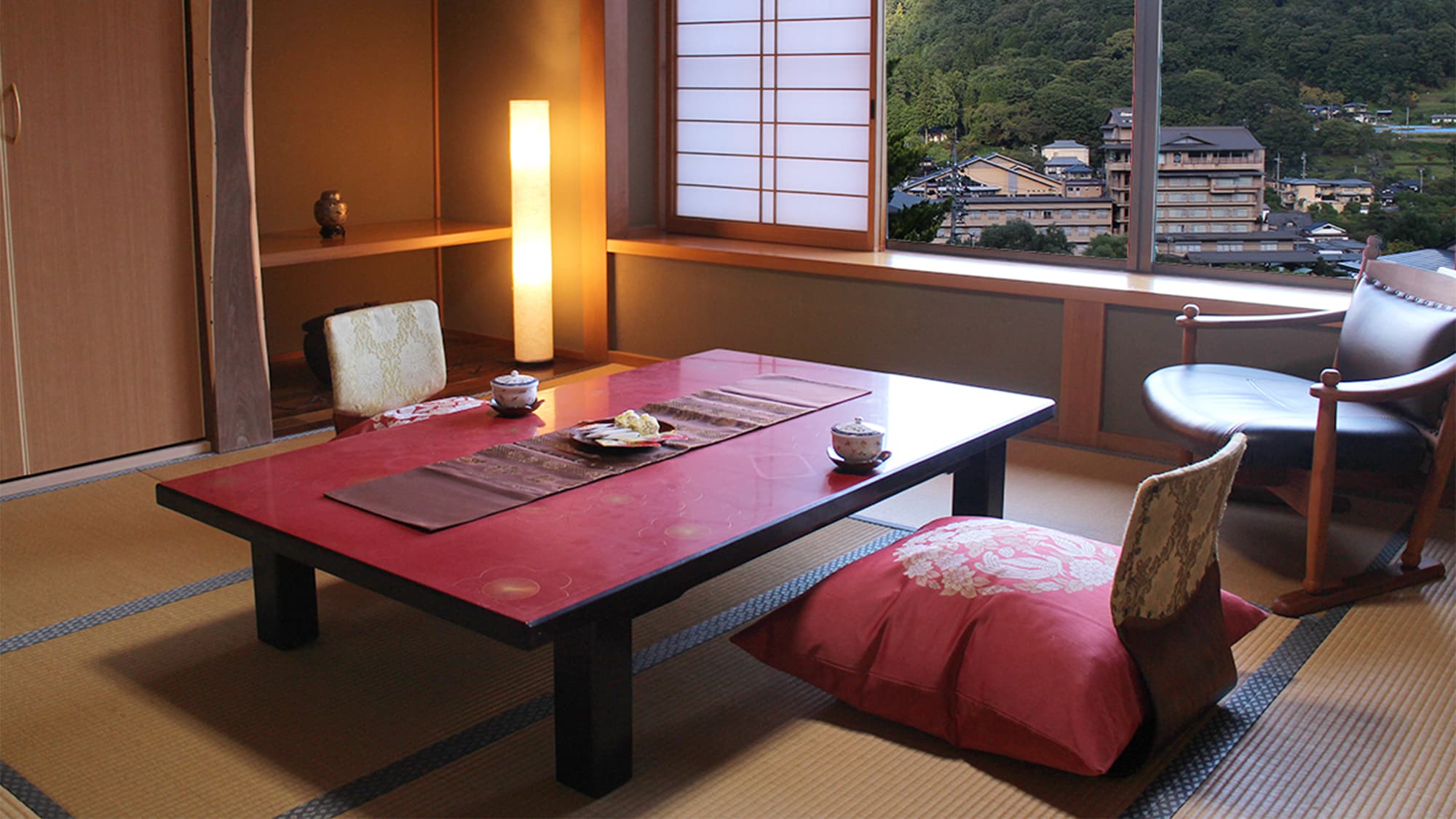 ◇ Away ◇ (Japanese-style room 8 tatami mats)