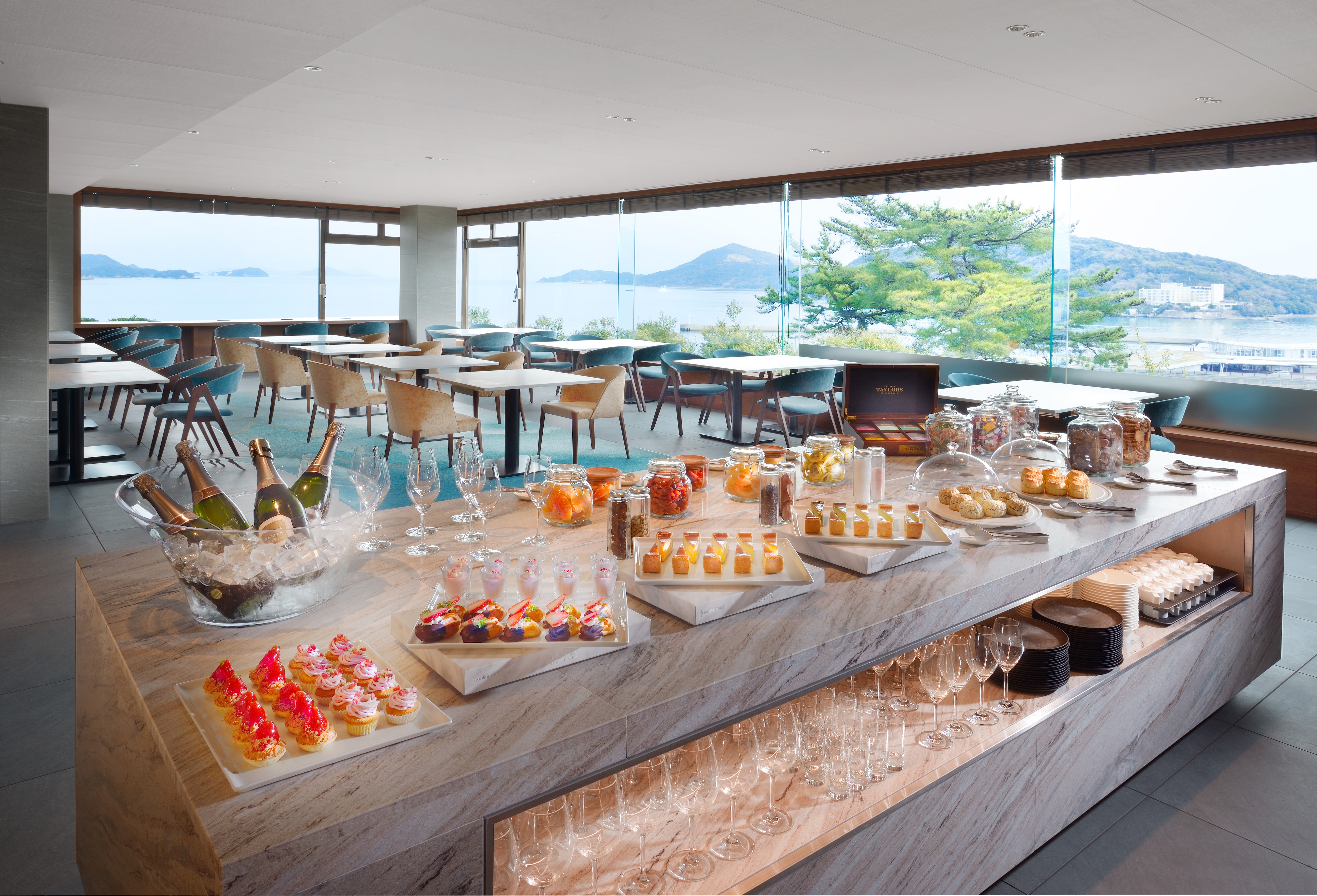 Club Lounge