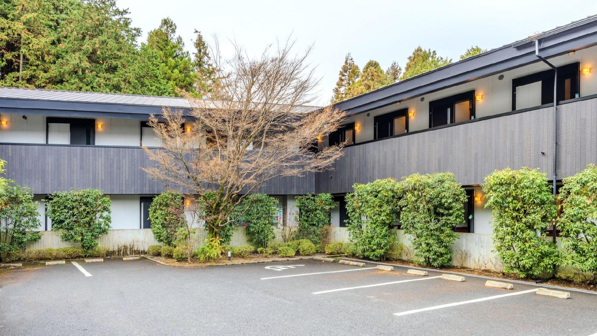 [Main building] Guest room building exterior