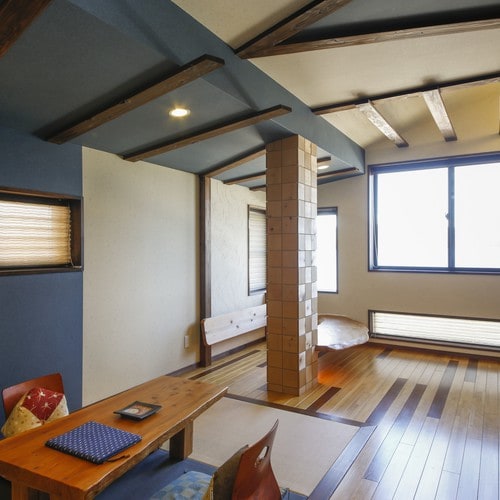 Kamar tamu menghadap laut [Shikusa] / Contoh