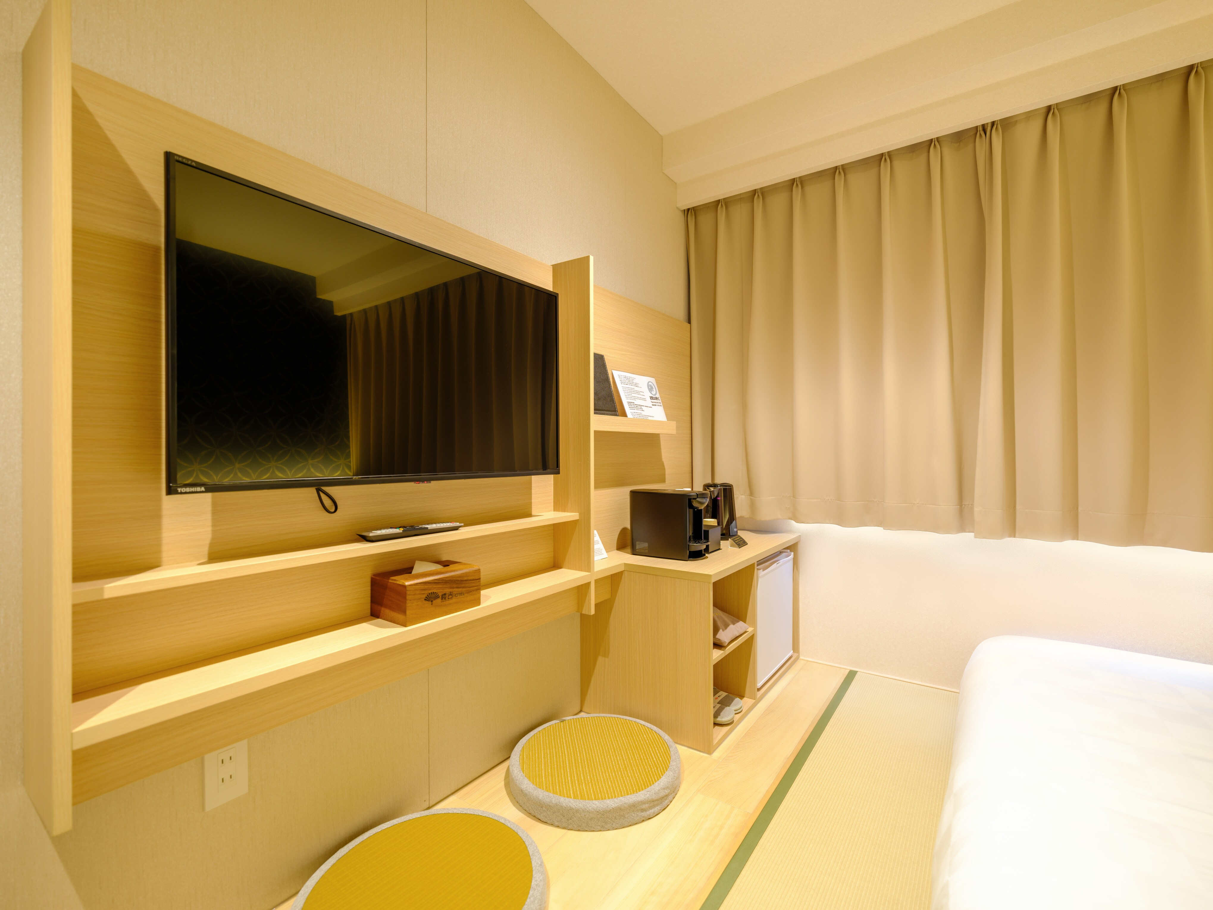 King-size Japanese-Western style room