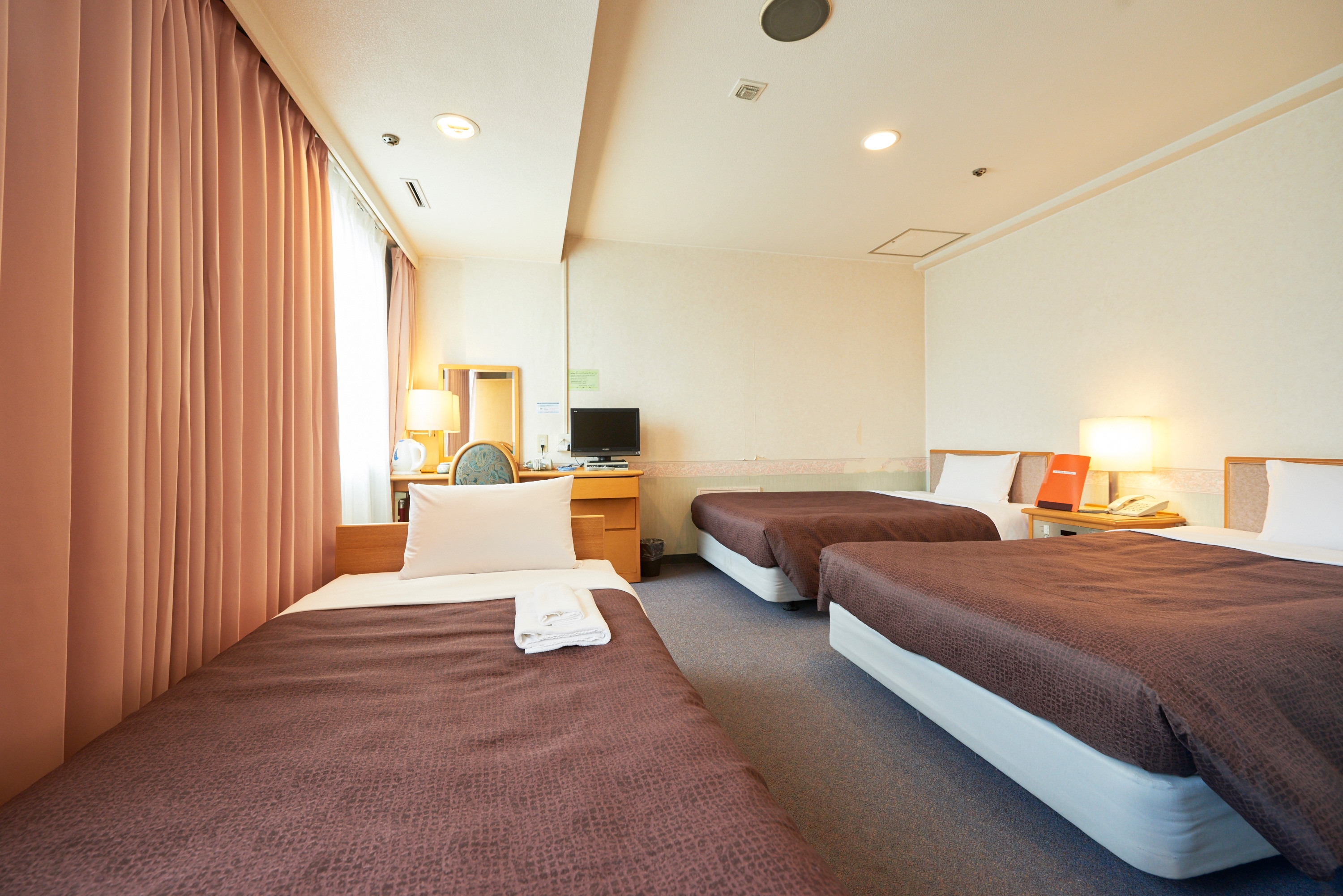Triple room