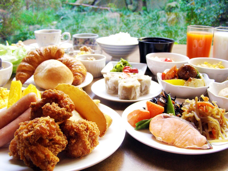 อาหารเช้าบุฟเฟ่ต์