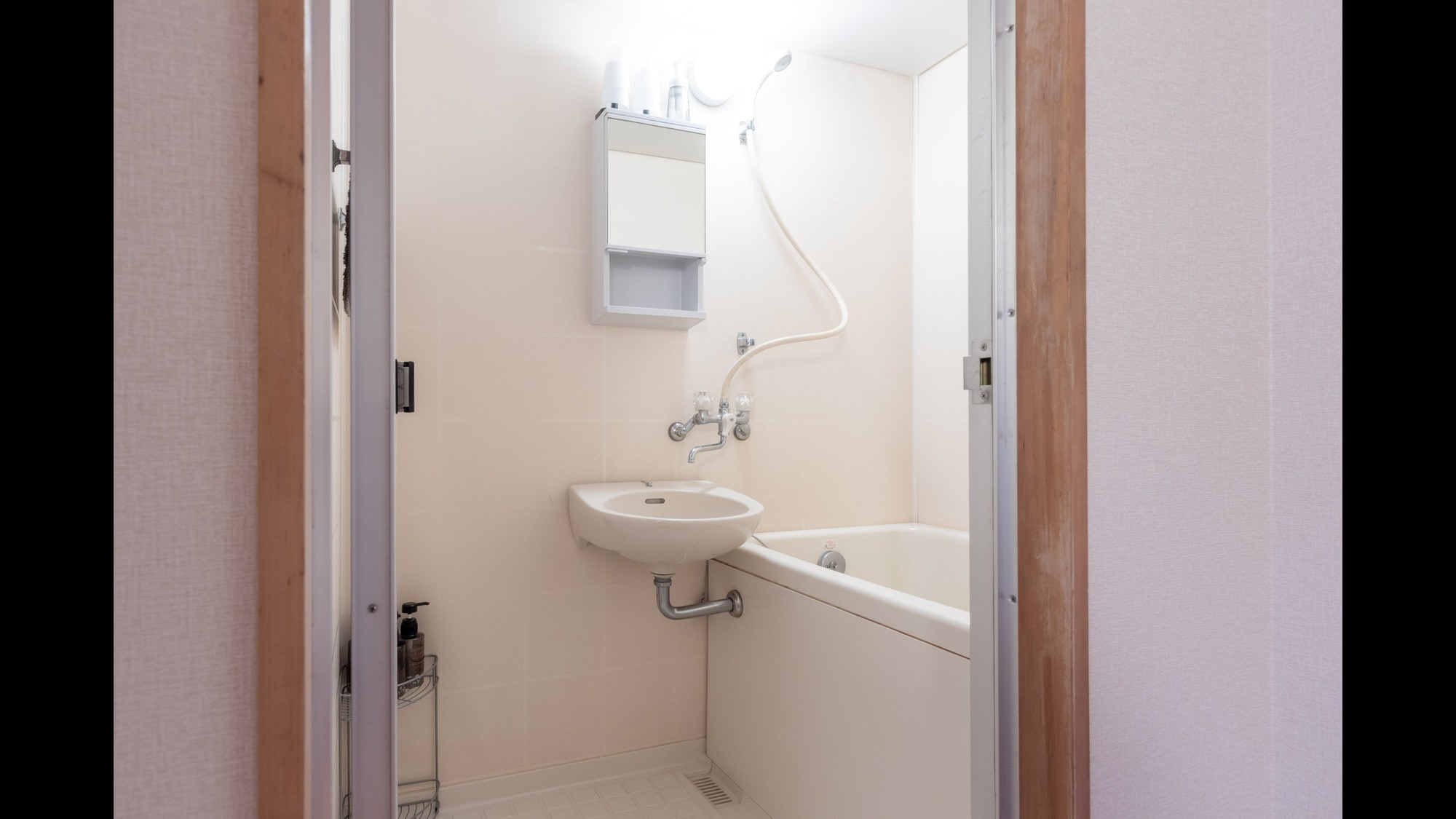 Japanese-style bath (separate)
