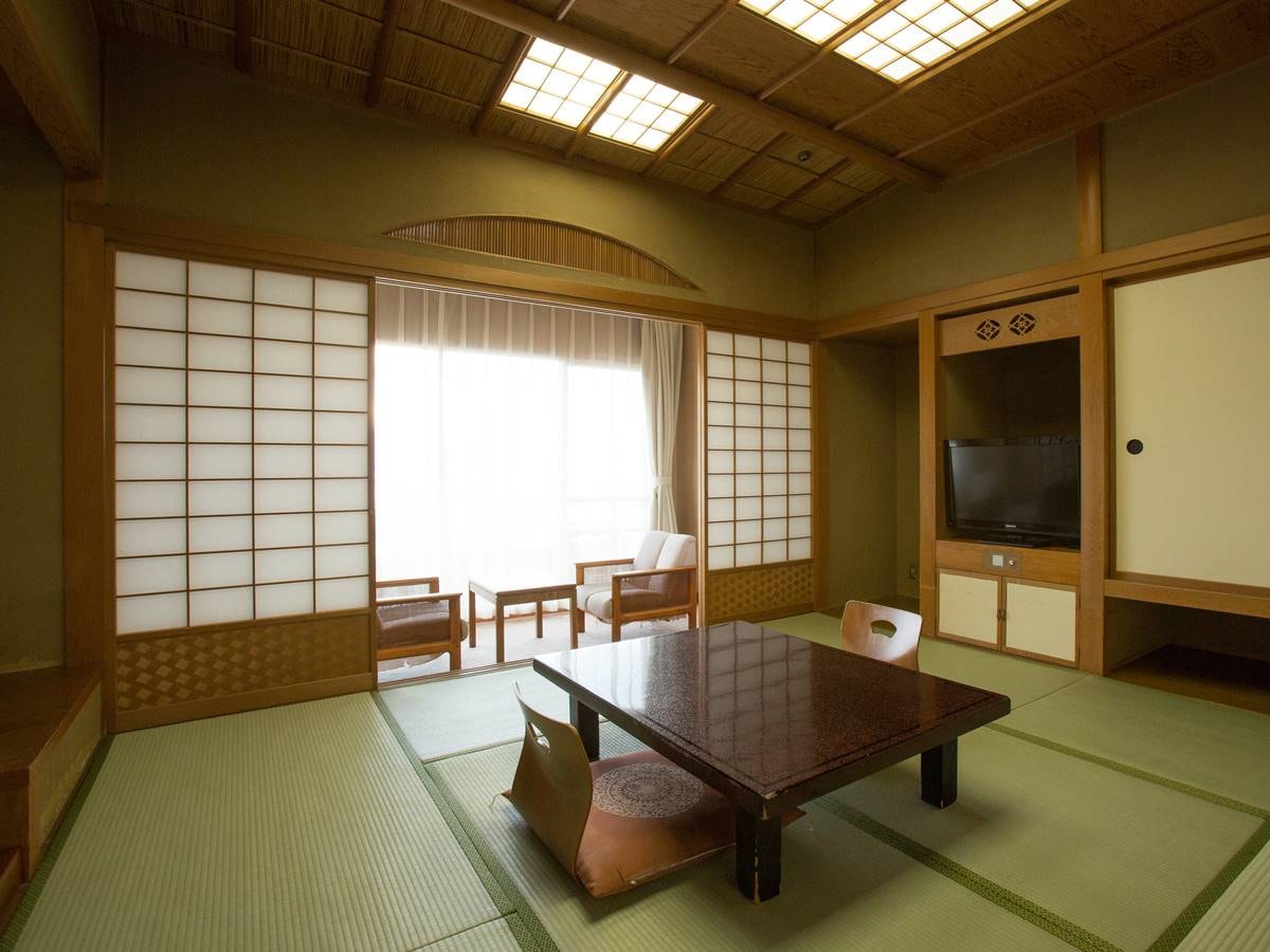 Example of a Japanese-style room in the main building