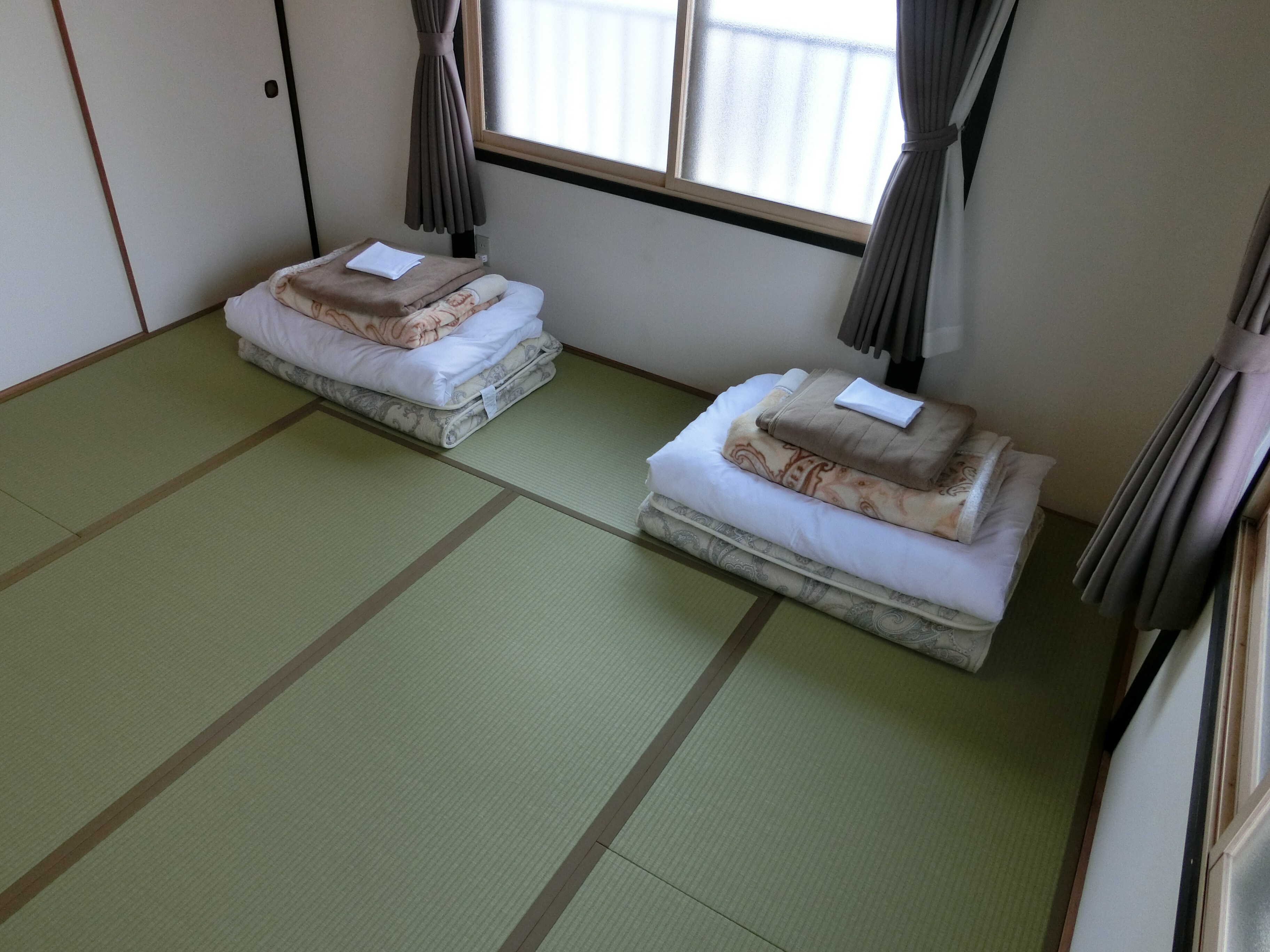 宿舍8张榻榻米