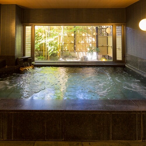 ห้องน้ำชายใหญ่