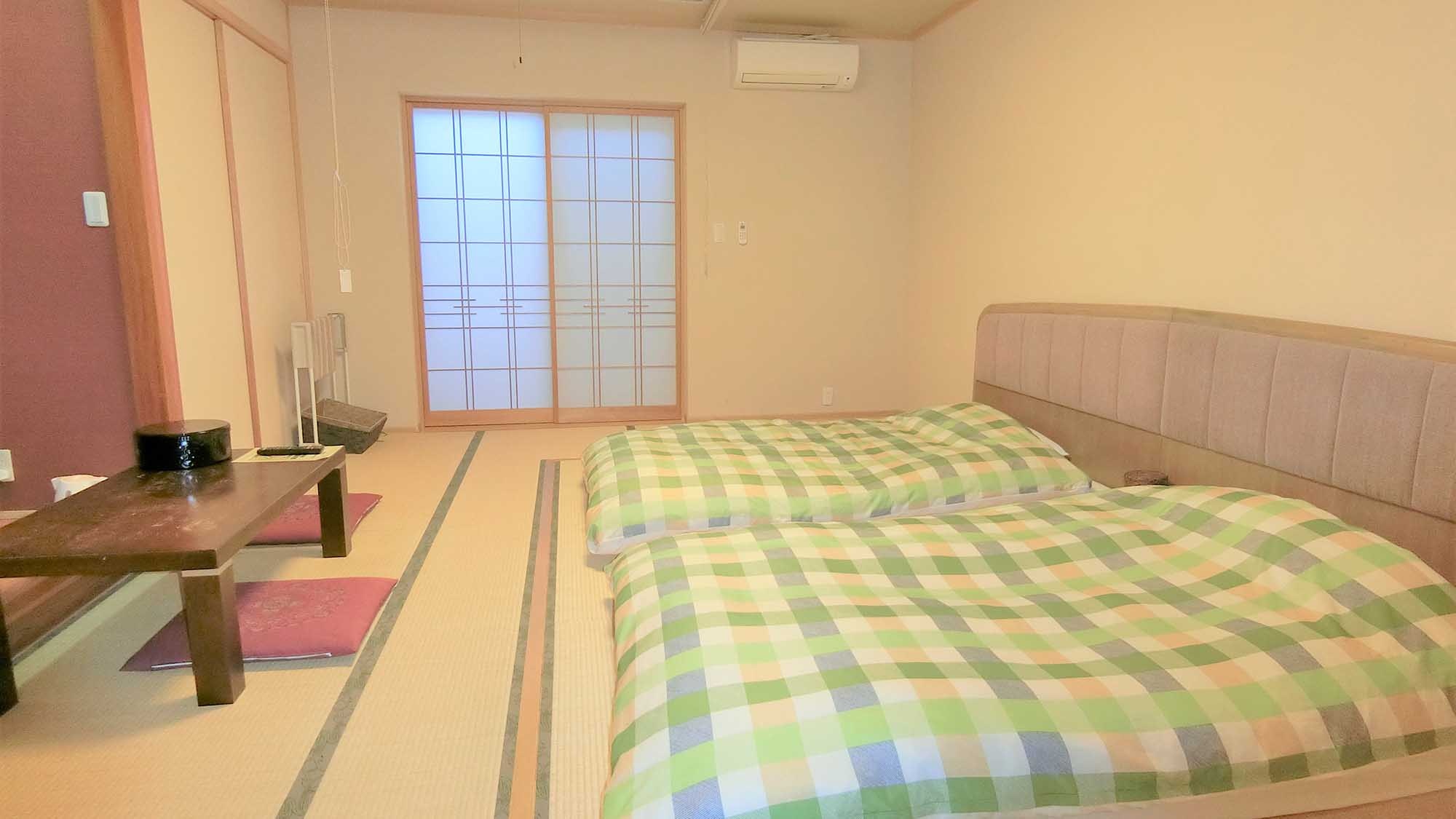 ・（101號房間）【日式房間 10張榻榻米】 床墊鋪在地板上