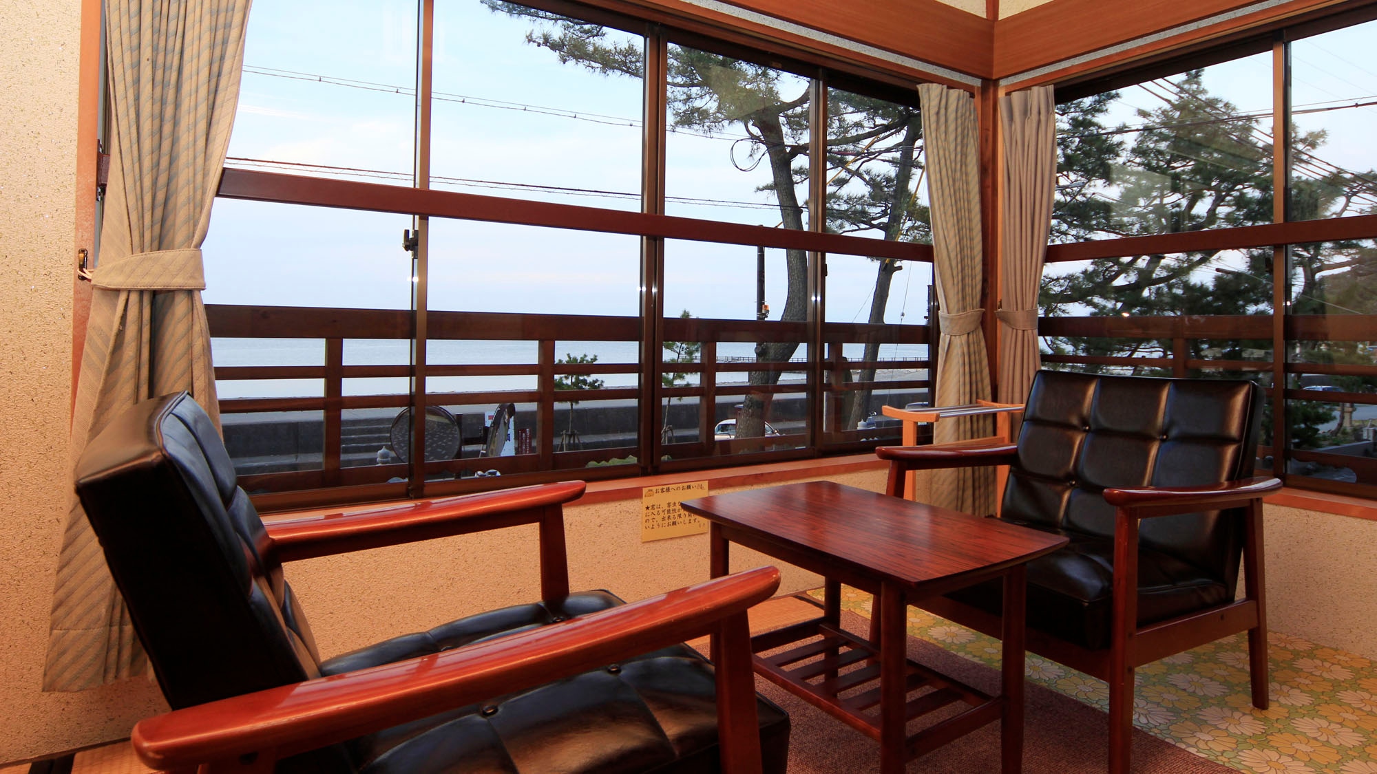 -Ocean view retro Japanese style room [bathroom and toilet included]-