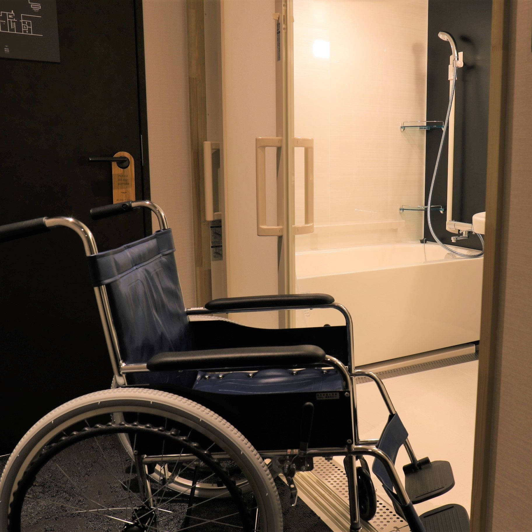 [Kamar bebas penghalang] Pintu masuk bak mandi