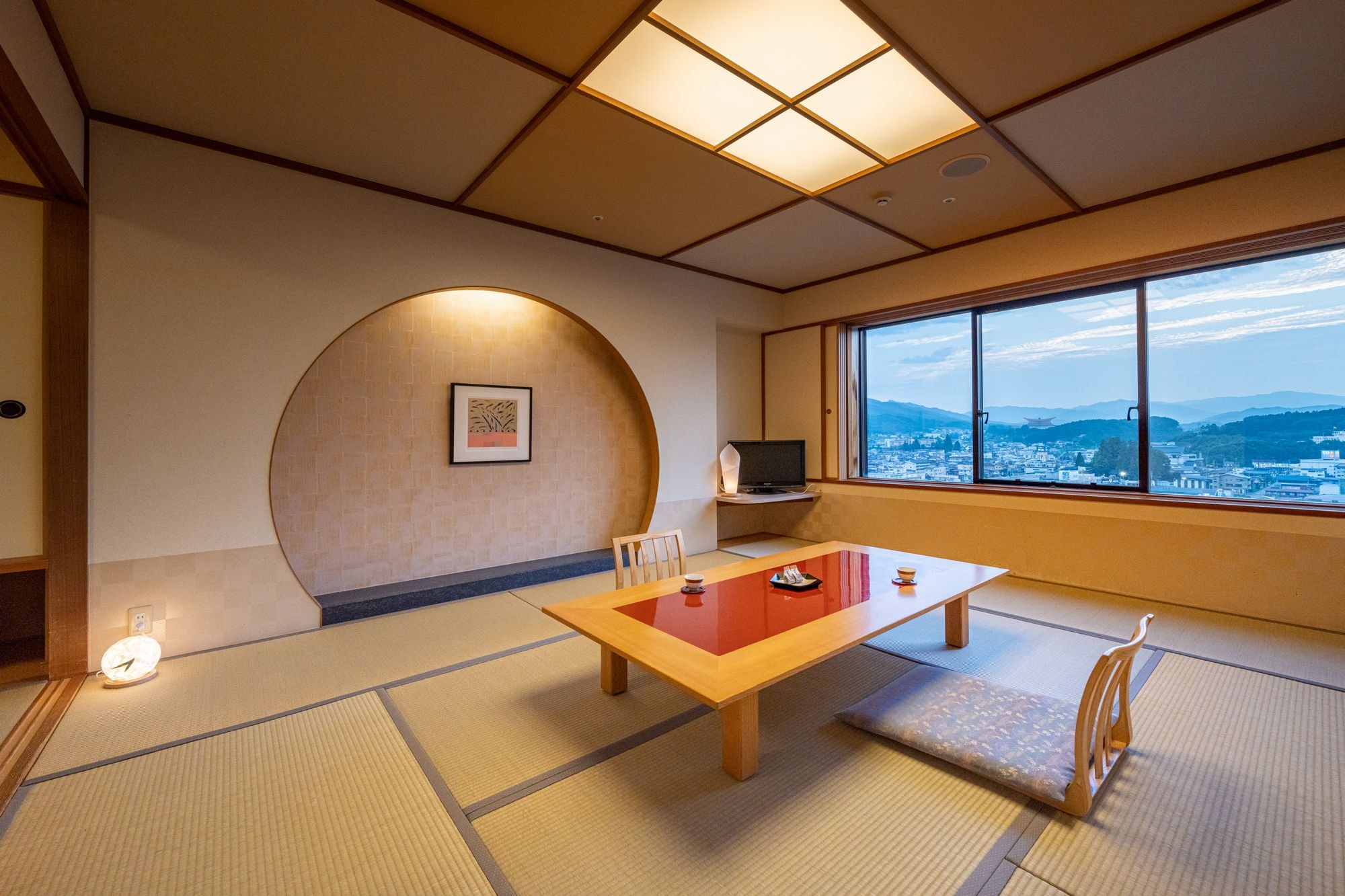 [Minamikan] & lt; Elegant & gt; Japanese-style room / 10 tatami mats + 4.5 tatami mats / 8th floor-higher floors-No smoking-