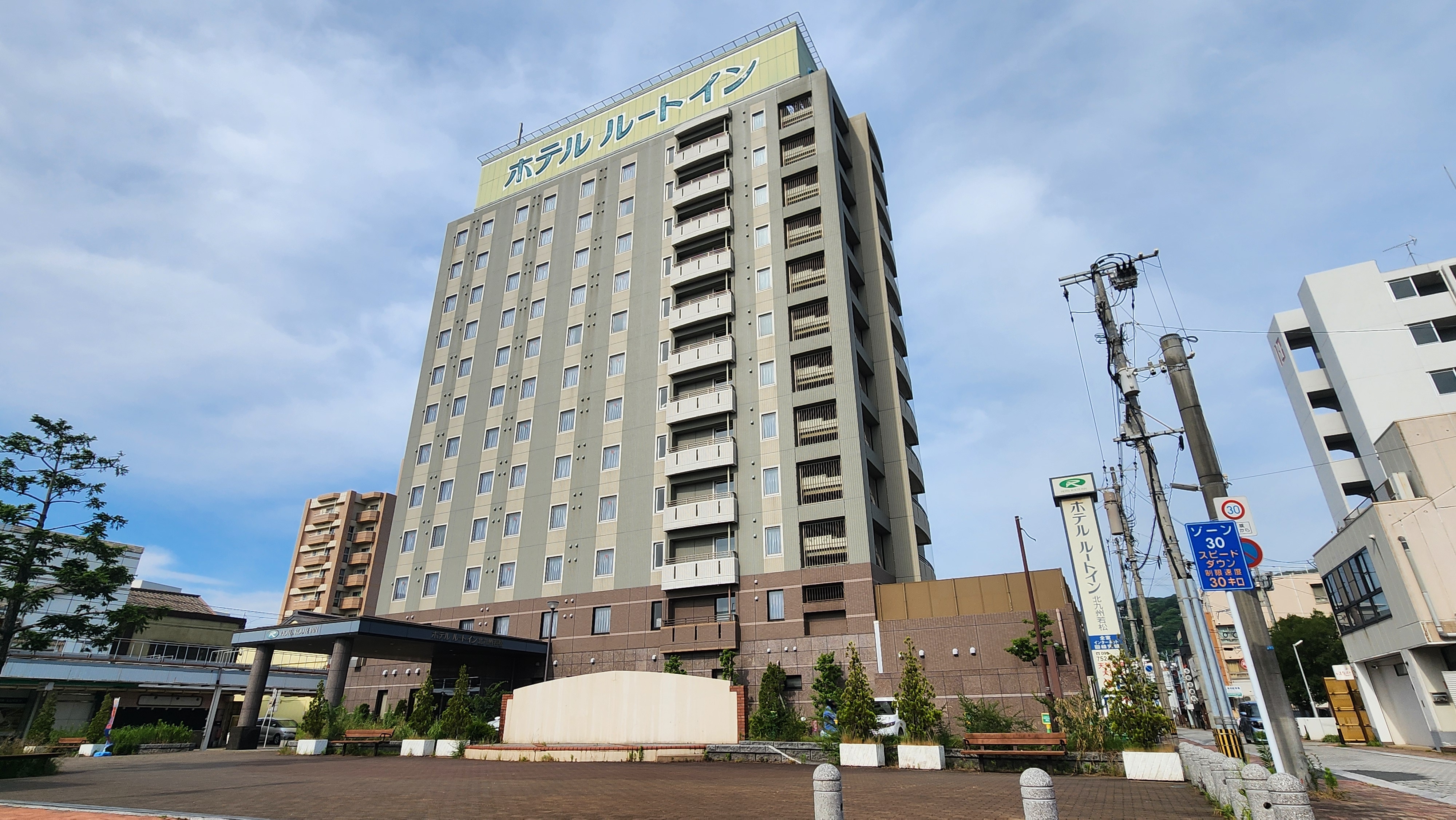 ホテル正面