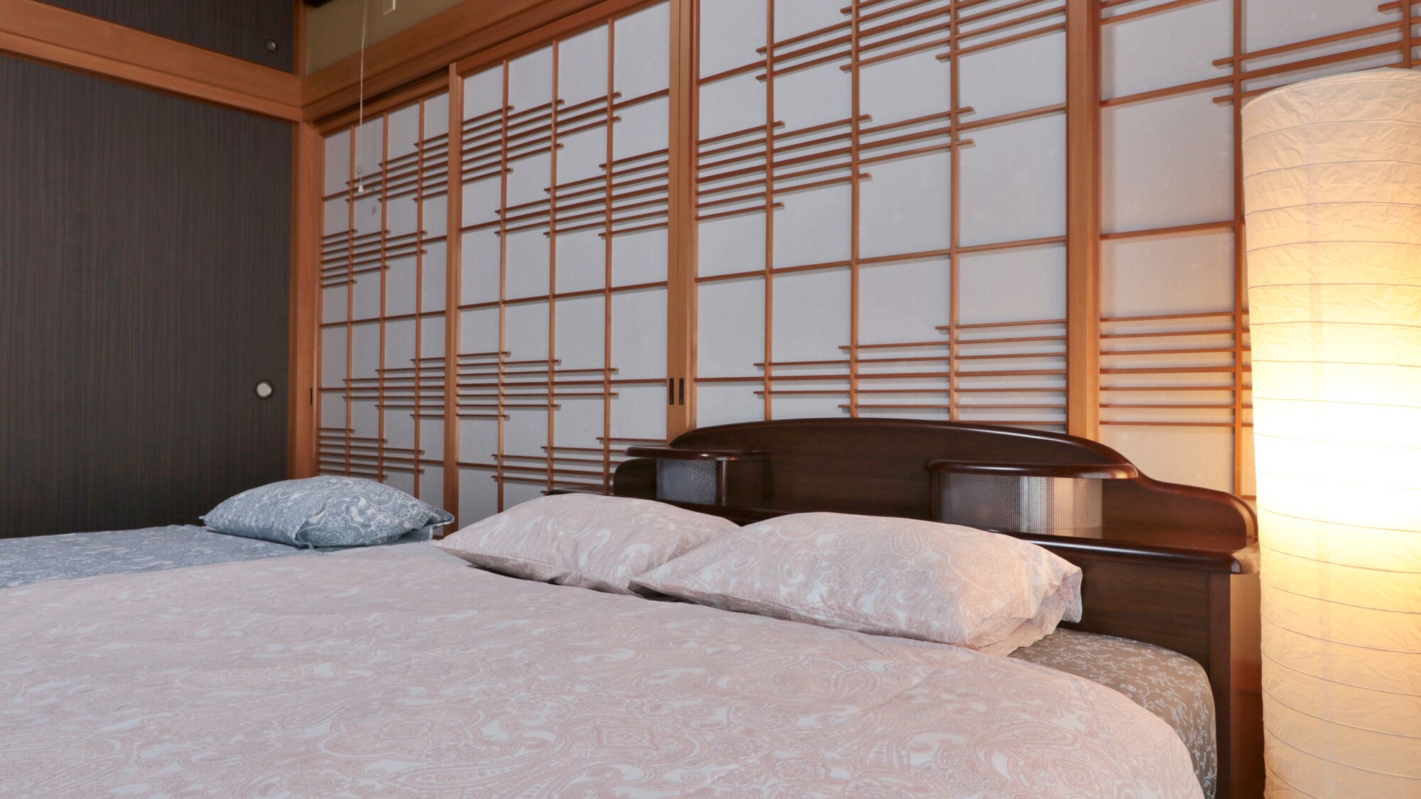 [Guest Room] [Non-smoking] Japanese-style double room + semi-double room ★ Shared facilities