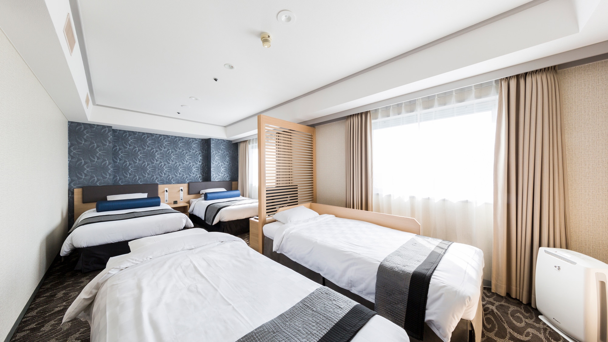 Superior Deluxe Twin *Four-bedroom available