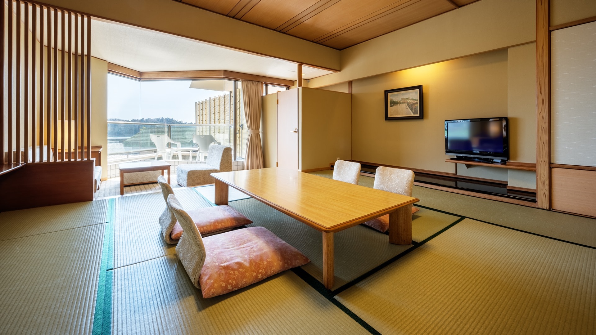 Natural hot spring open-air bath guest room "Tsukiakari" interior
