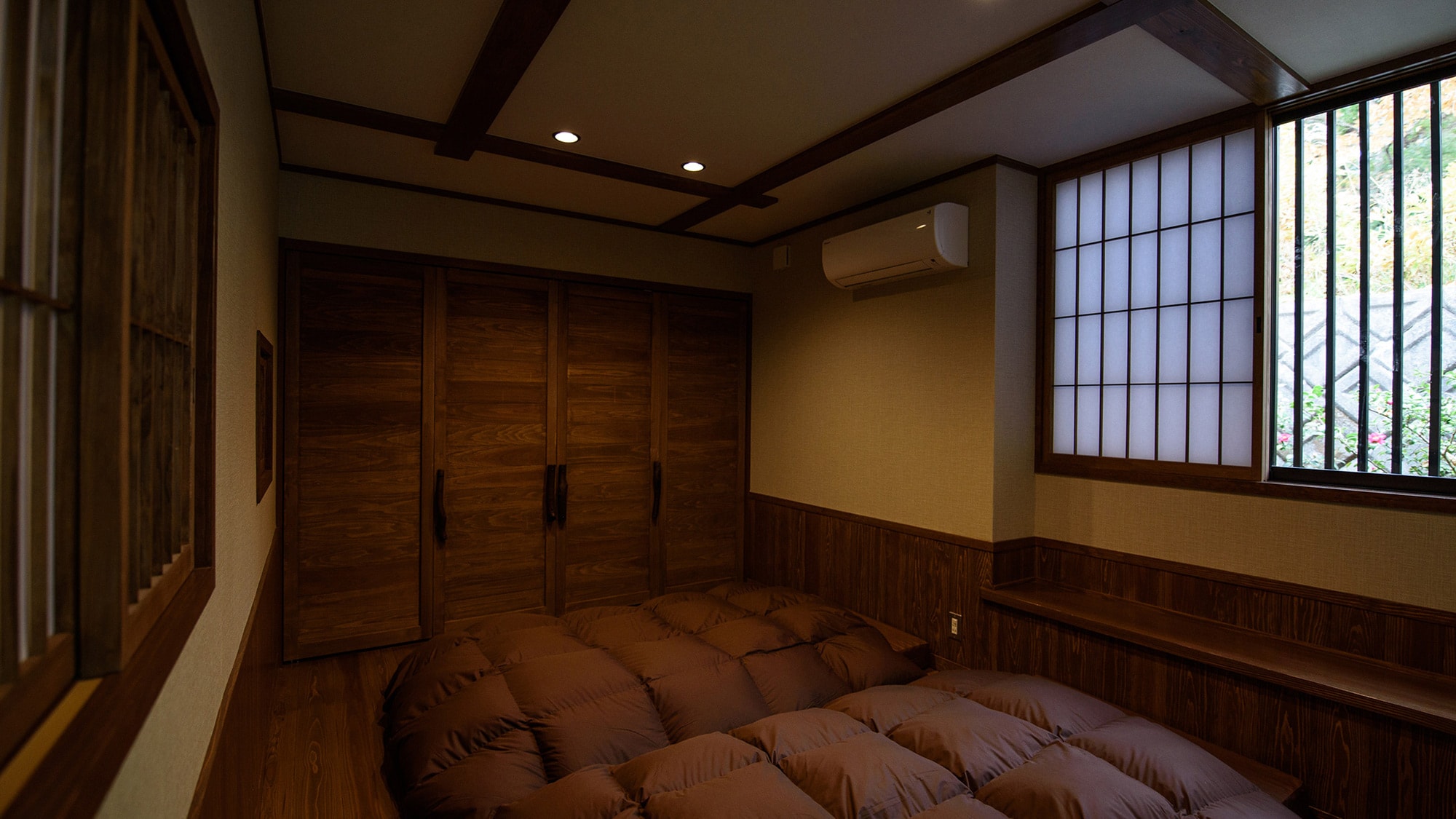[Katsura Room]: Wooden-floored room