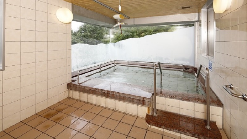 Private bath (with long-term care function)