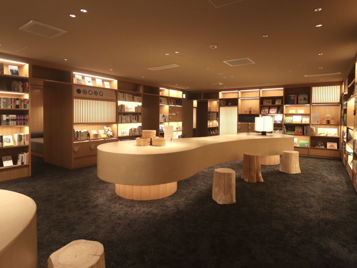 [2F Furoya Bookstore]