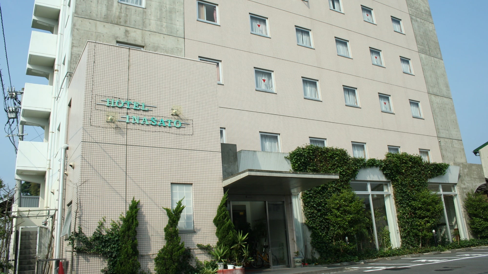 * [Exterior] 10 minutes from JR Kitsuki Station! The hotel is located in the center of Kitsuki city, a castle town full of atmosphere.