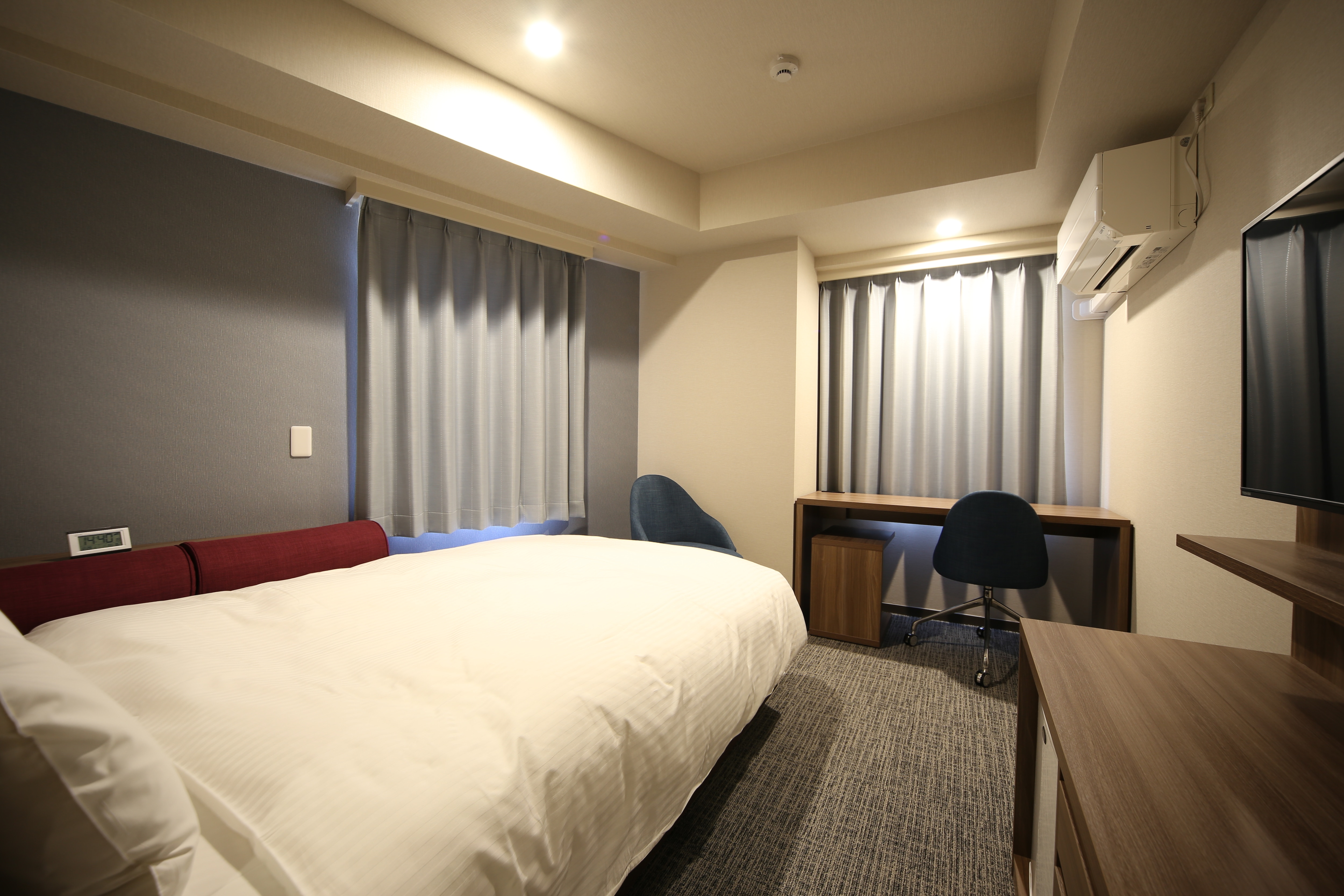 Comfort single ตำแหน่งของเตียงและทีวีอาจเปลี่ยนแปลงได้ขึ้นอยู่กับห้อง