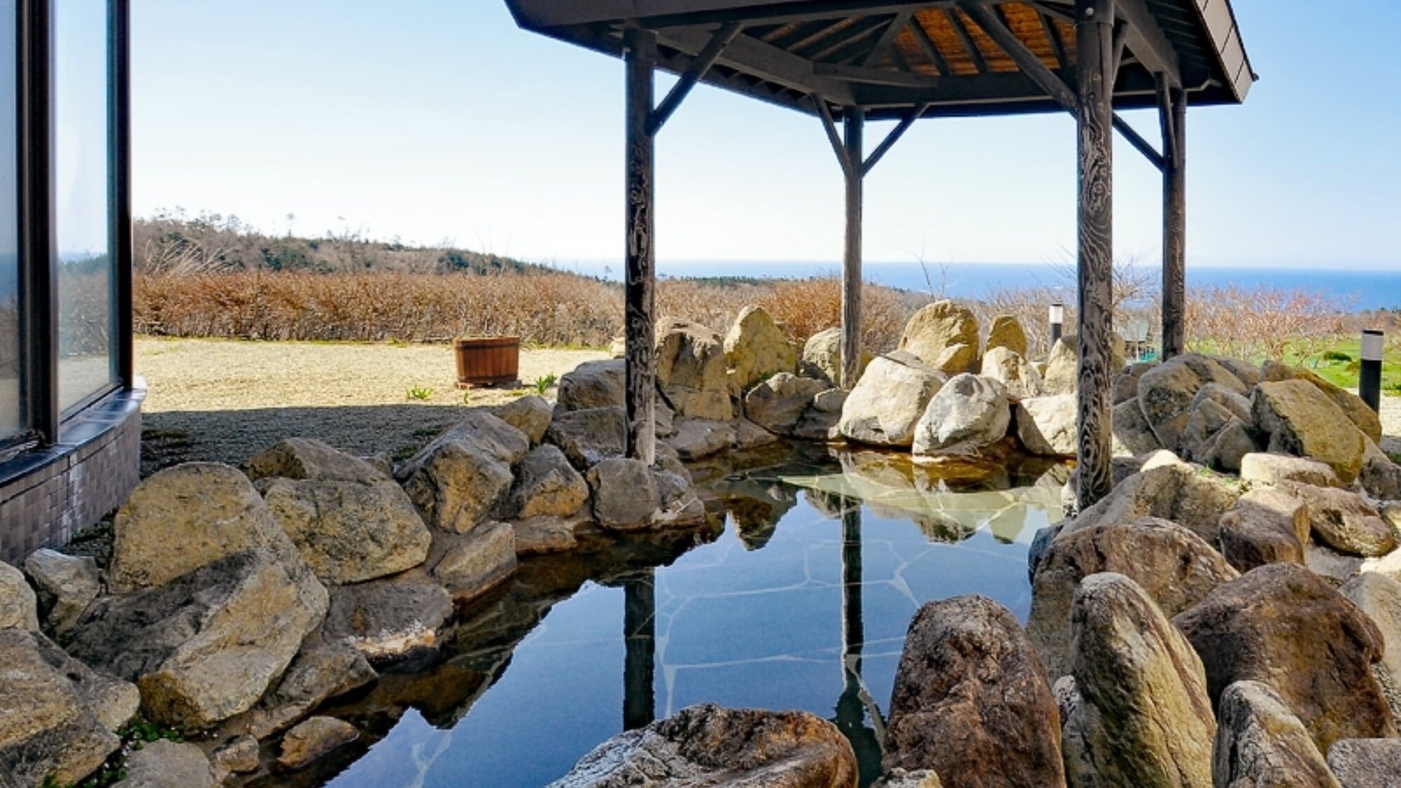 【大浴場/露天浴池】在能感受到自然的開放空間裡享受奢華的放鬆