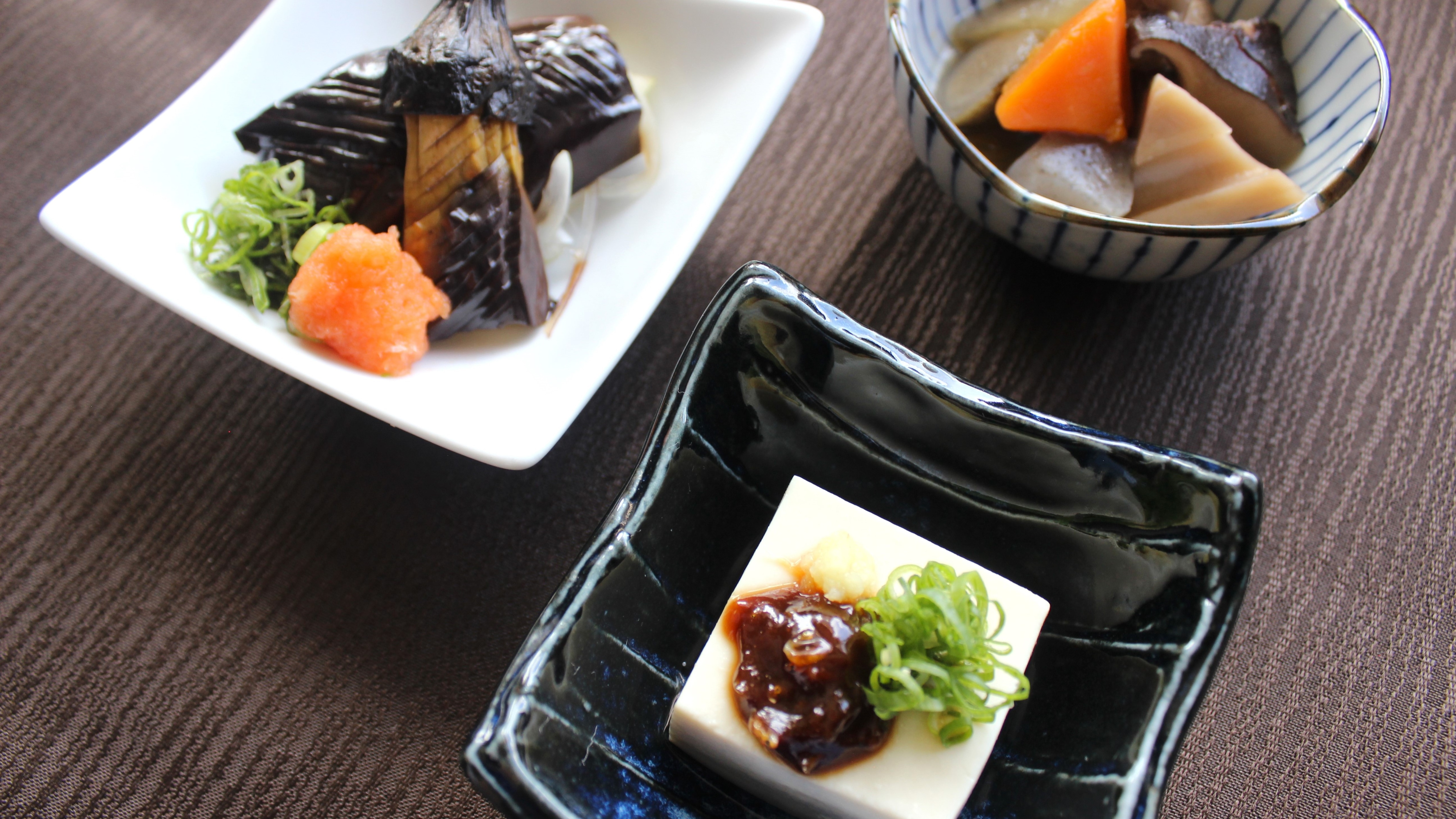 Small bowl of the day [jako miso tofu]
