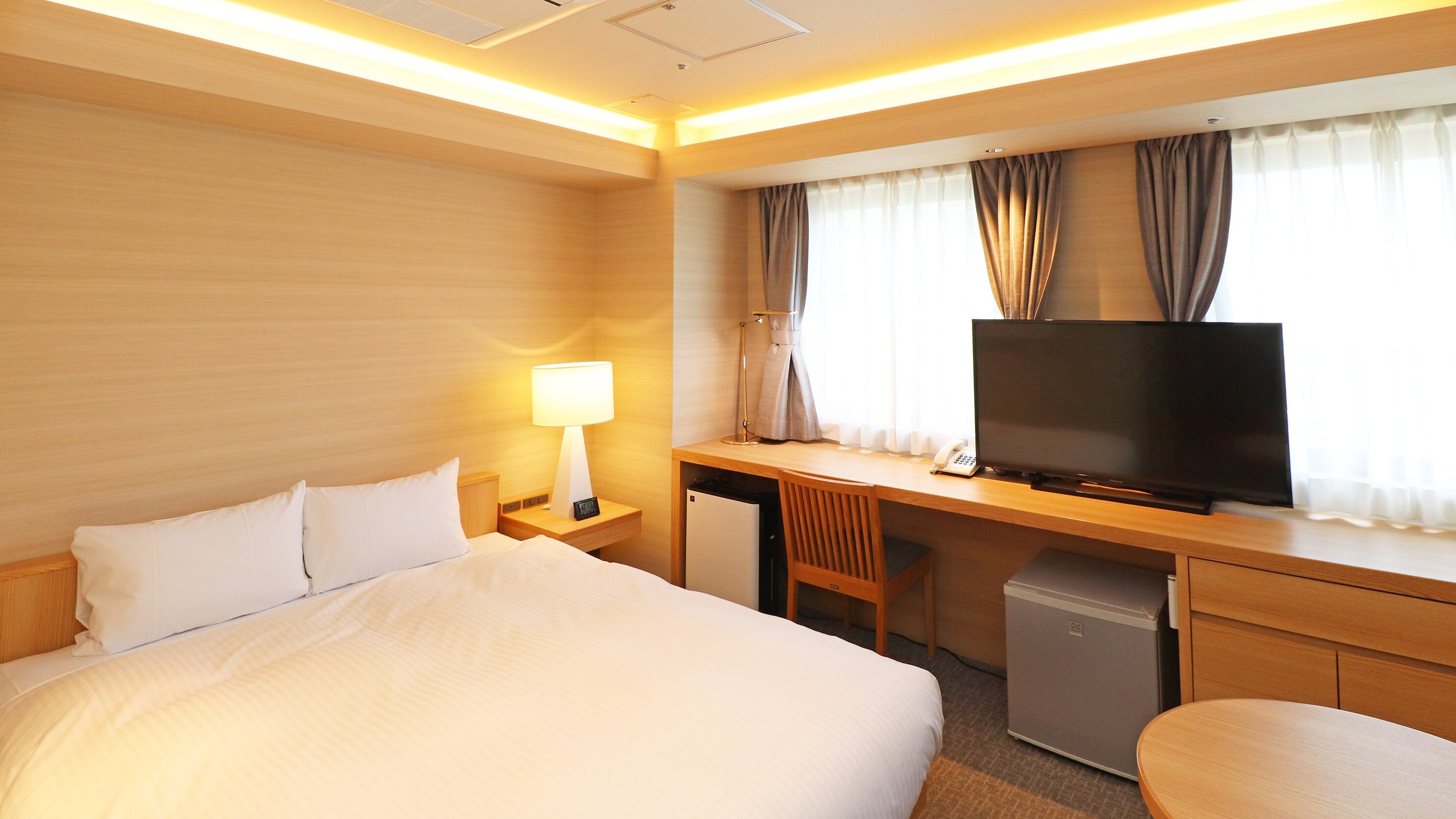 Deluxe double 【Bed width 154cm】
