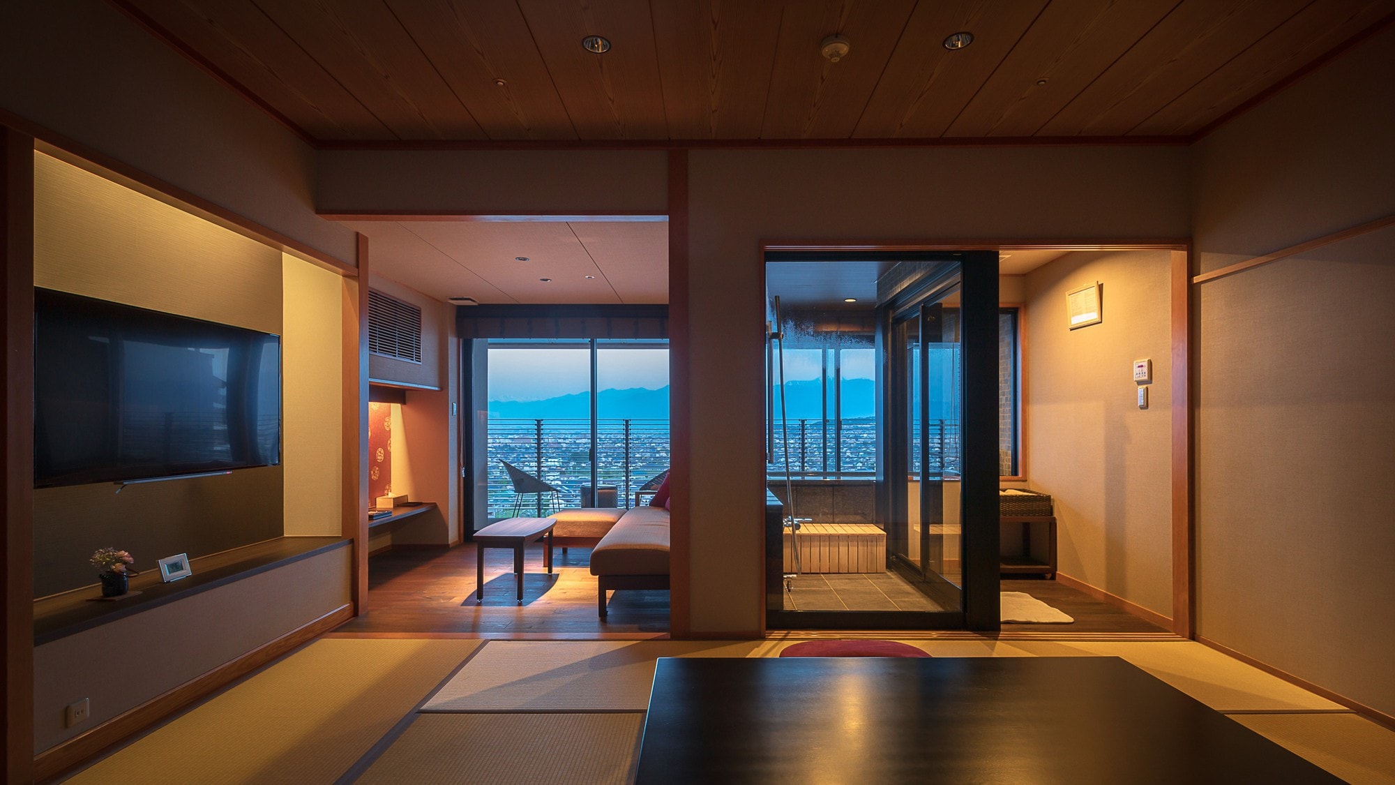 [East building, 10 tatami mats with hot spring view bath (56㎡), high-class Japanese-style room with living room] with terrace