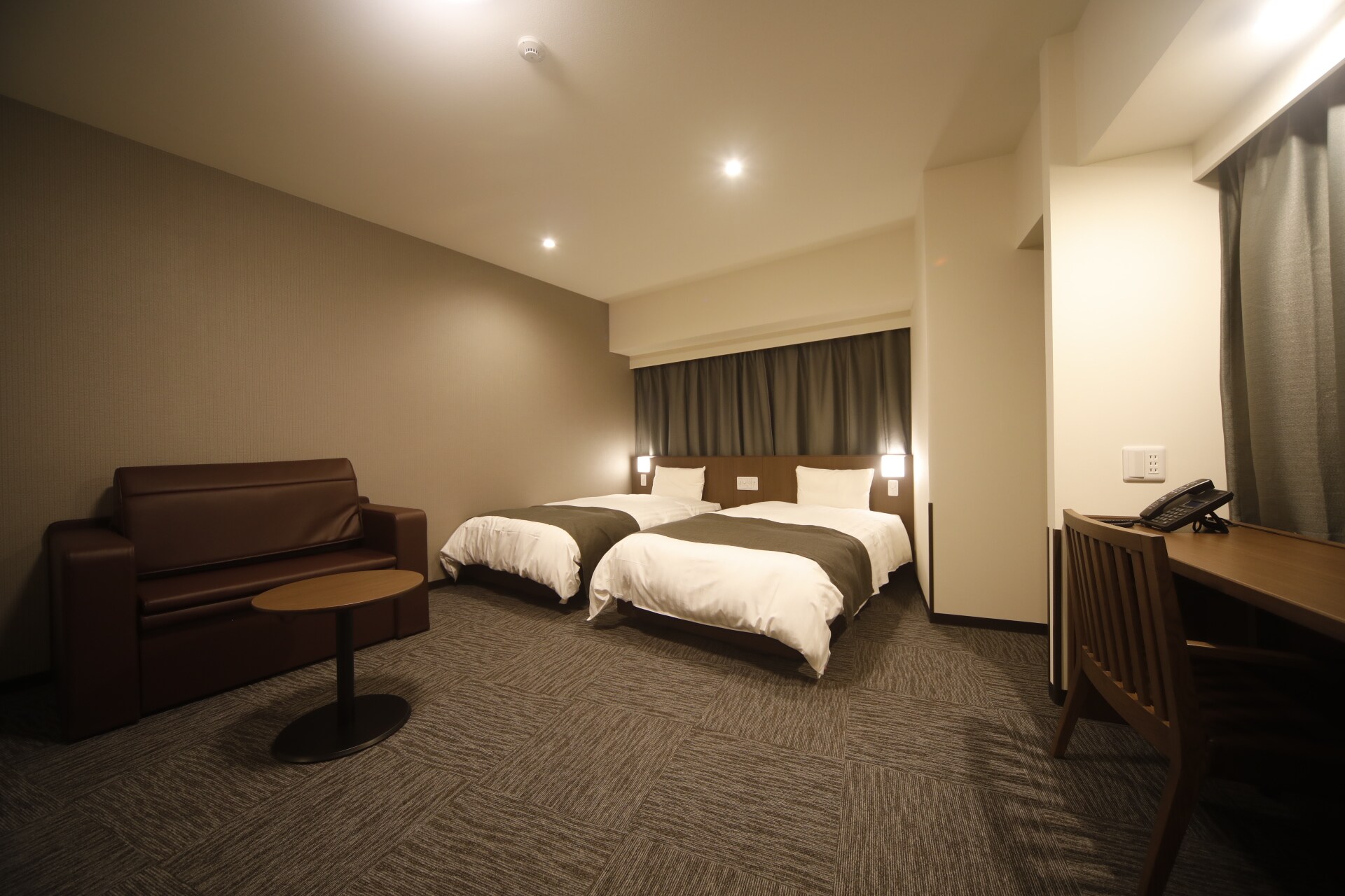 Kamar Twin Hider Bebas-Rokok 27,99㎡