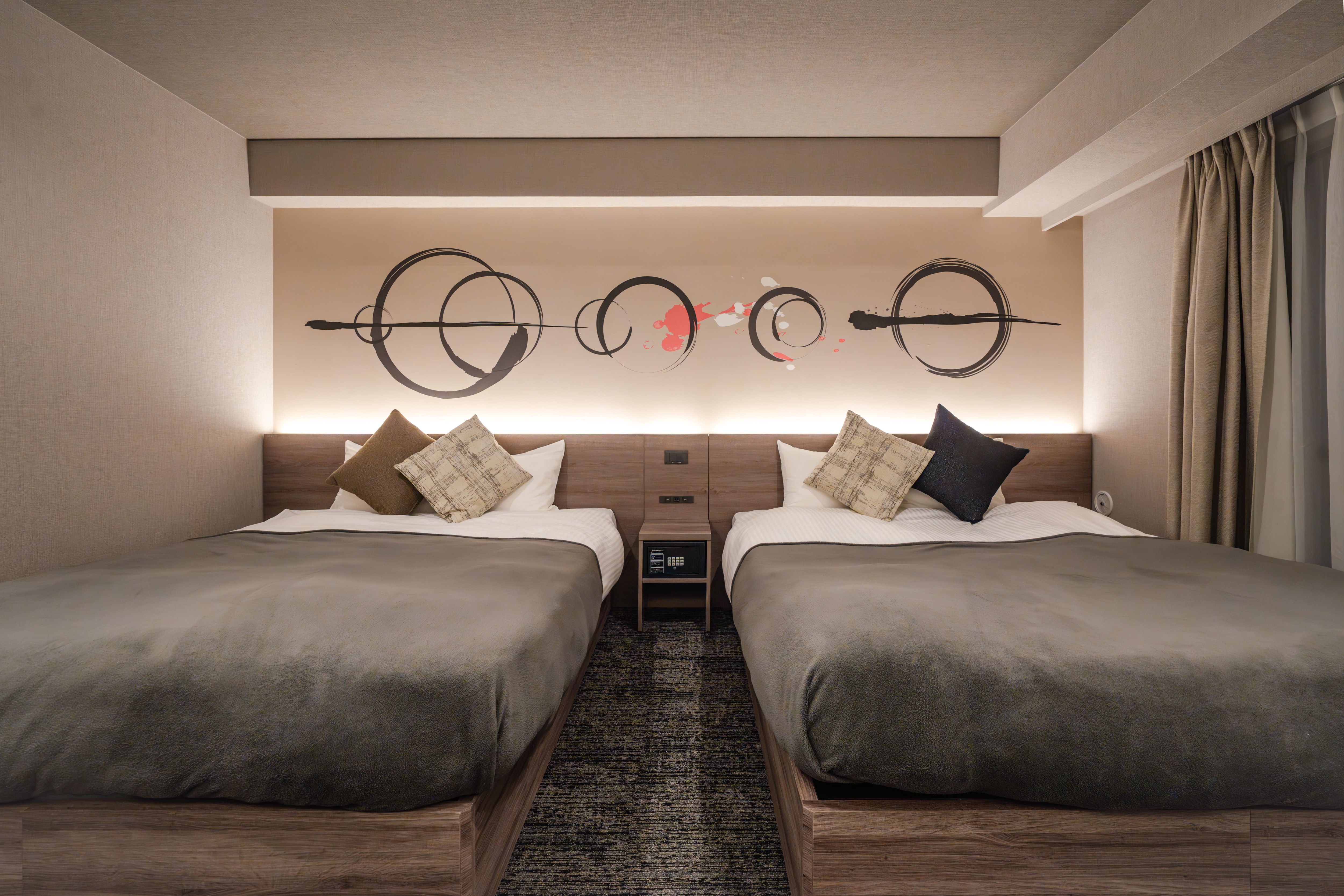 Superior 4 Beds